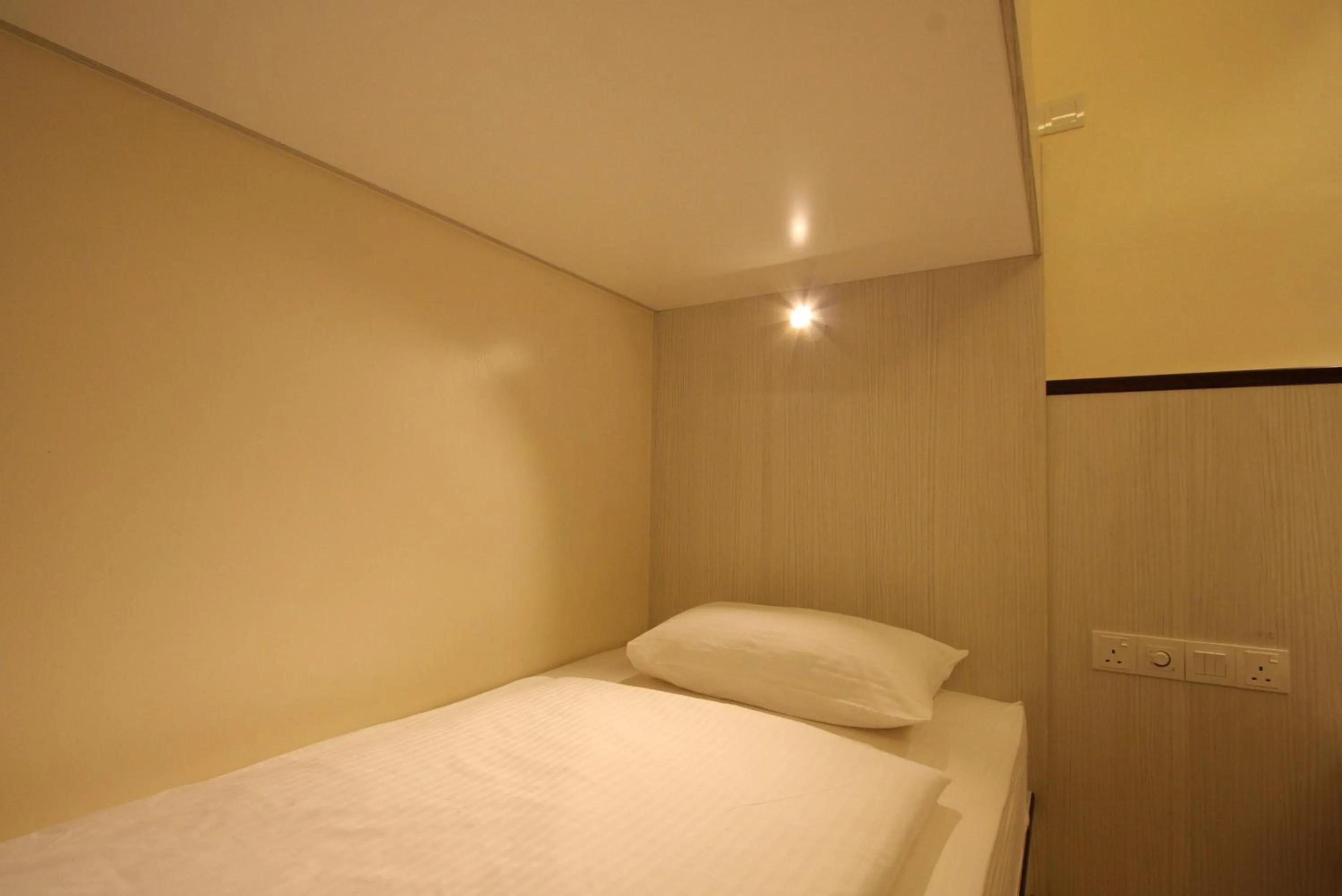 Bedroom, Bed in Shamrock Guest House II