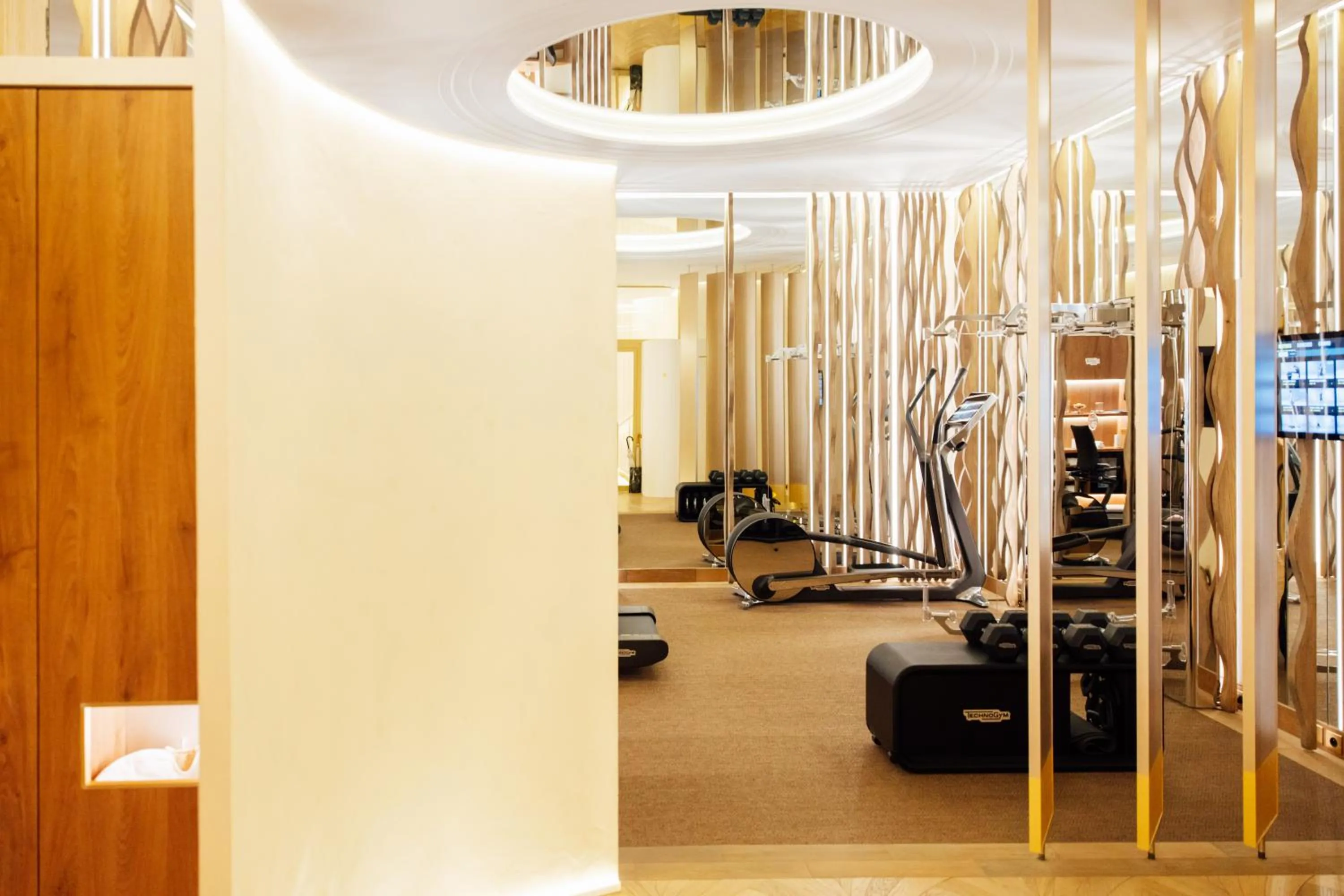 Fitness centre/facilities in Maison Barrière Vendôme