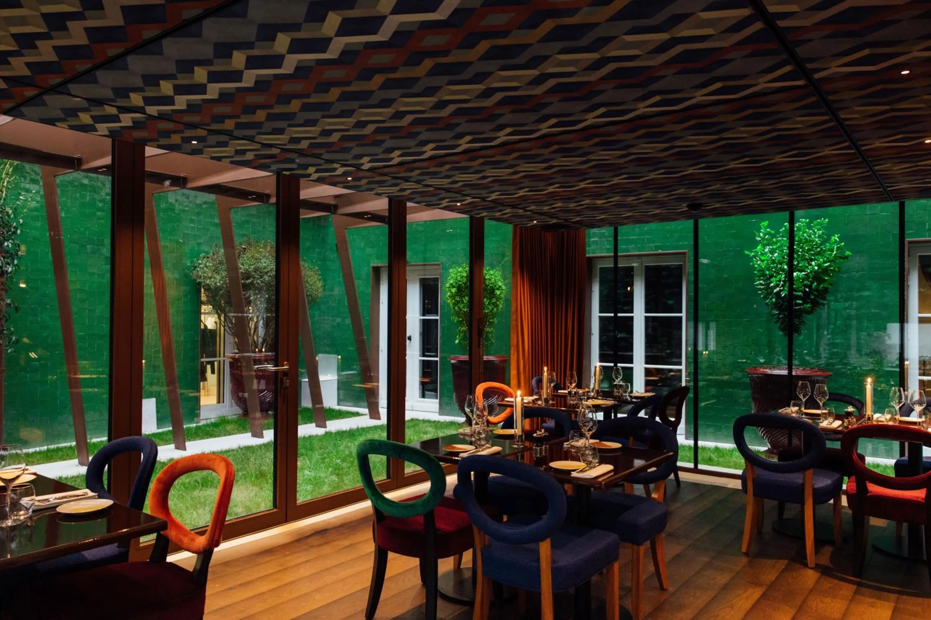 Restaurant/places to eat in Maison Barrière Vendôme