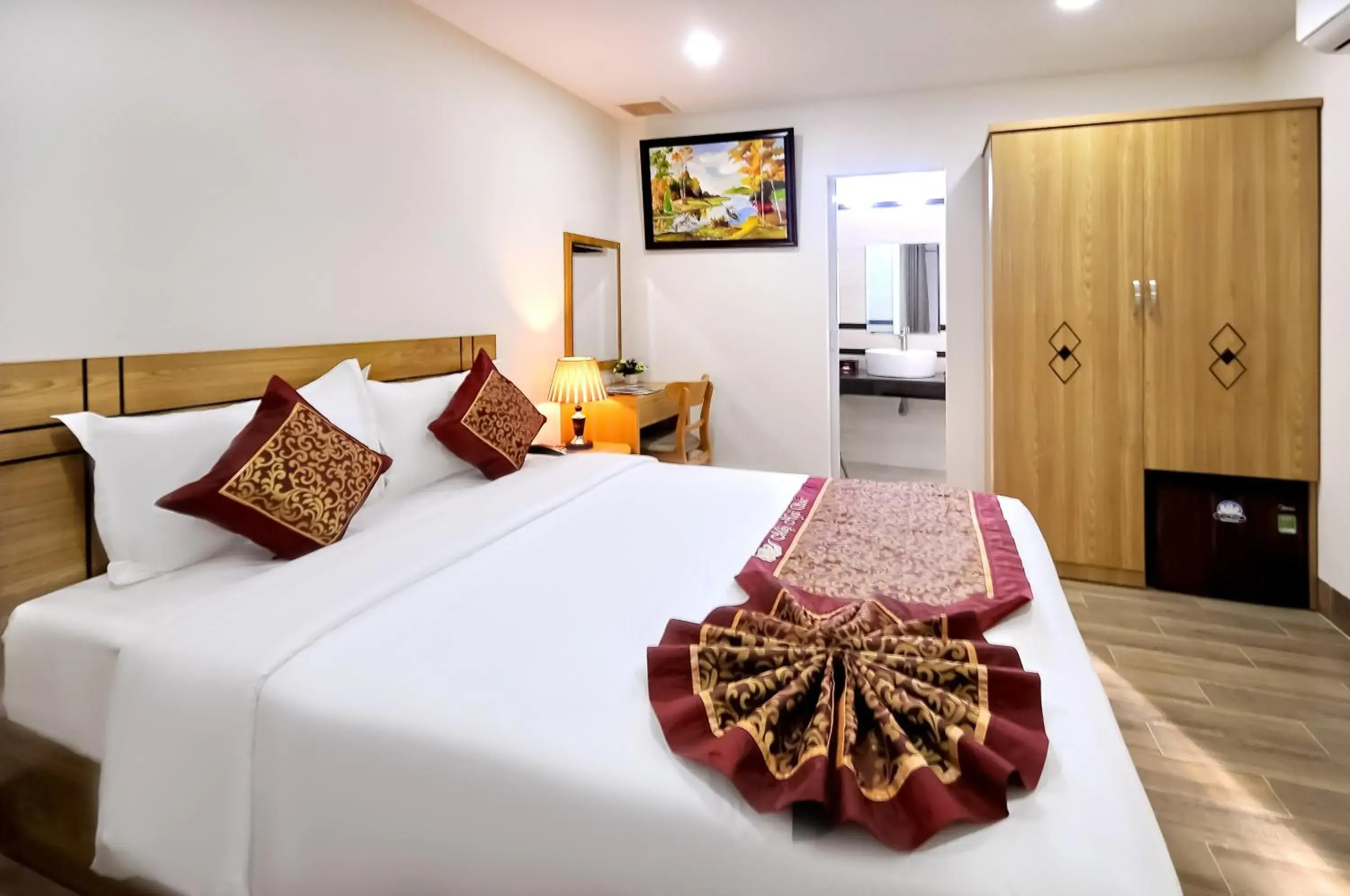 Bed in May Ngu Sac - Iridescent Clouds Hotel Bed in May Ngu Sac - Iridescent Clouds Hotel