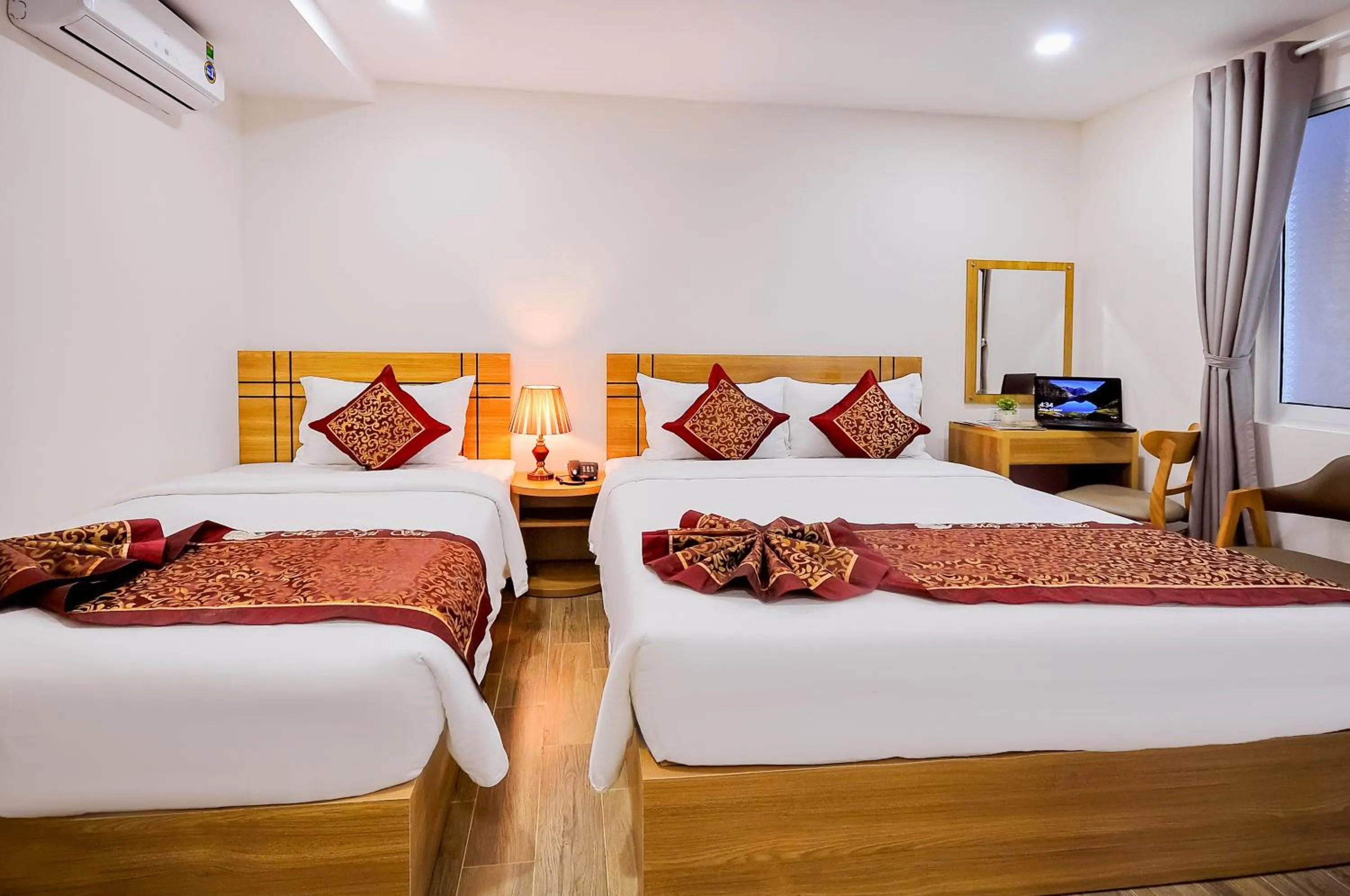 Bed in May Ngu Sac - Iridescent Clouds Hotel