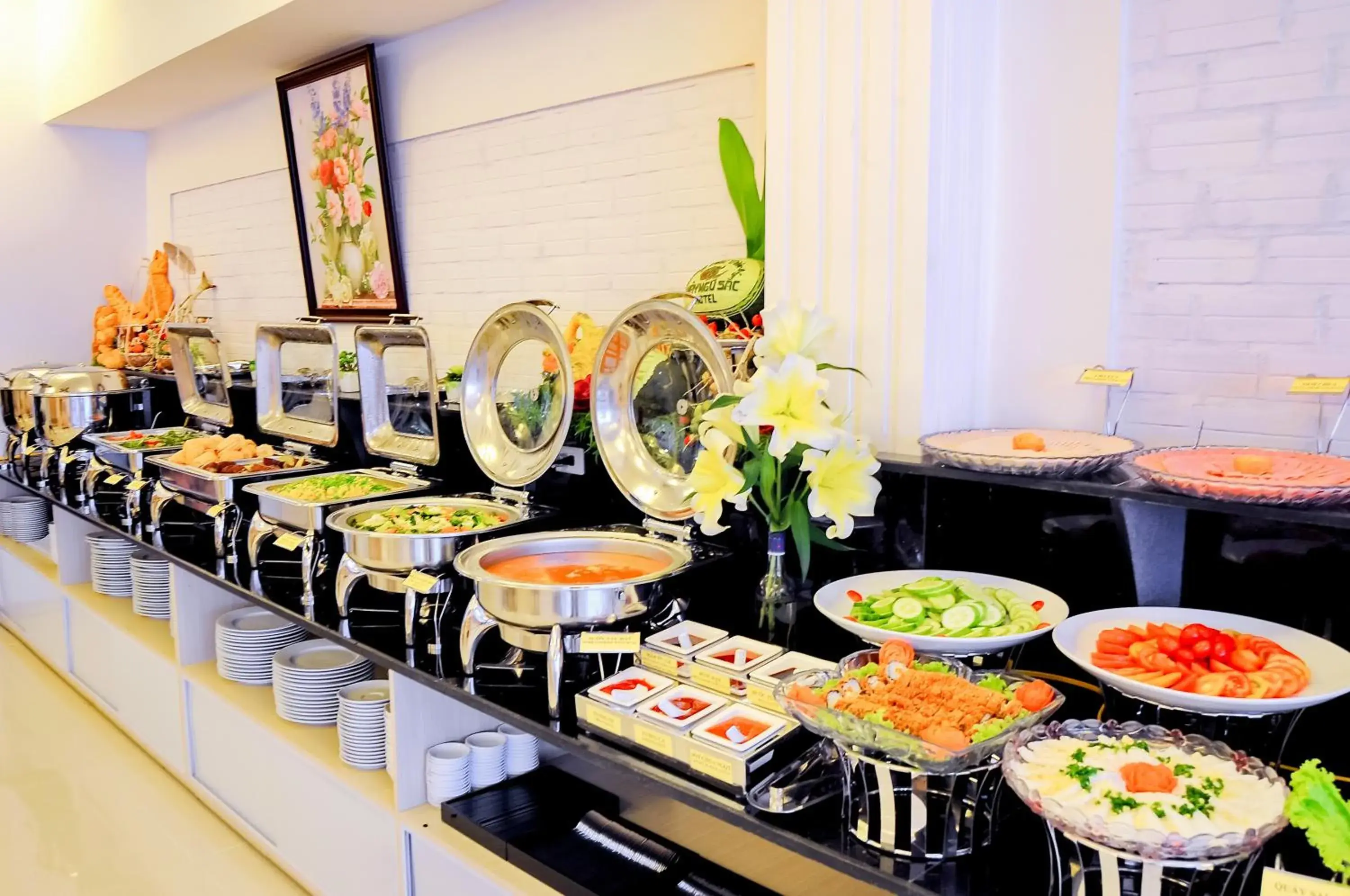 Food and drinks in May Ngu Sac - Iridescent Clouds Hotel Food and drinks in May Ngu Sac - Iridescent Clouds Hotel