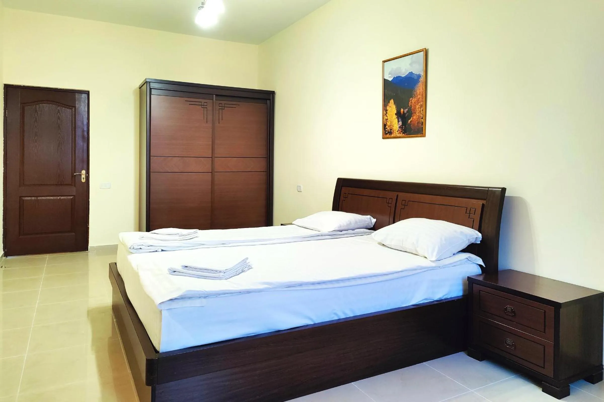 3 Bedroom Apartment in Homey Residence
