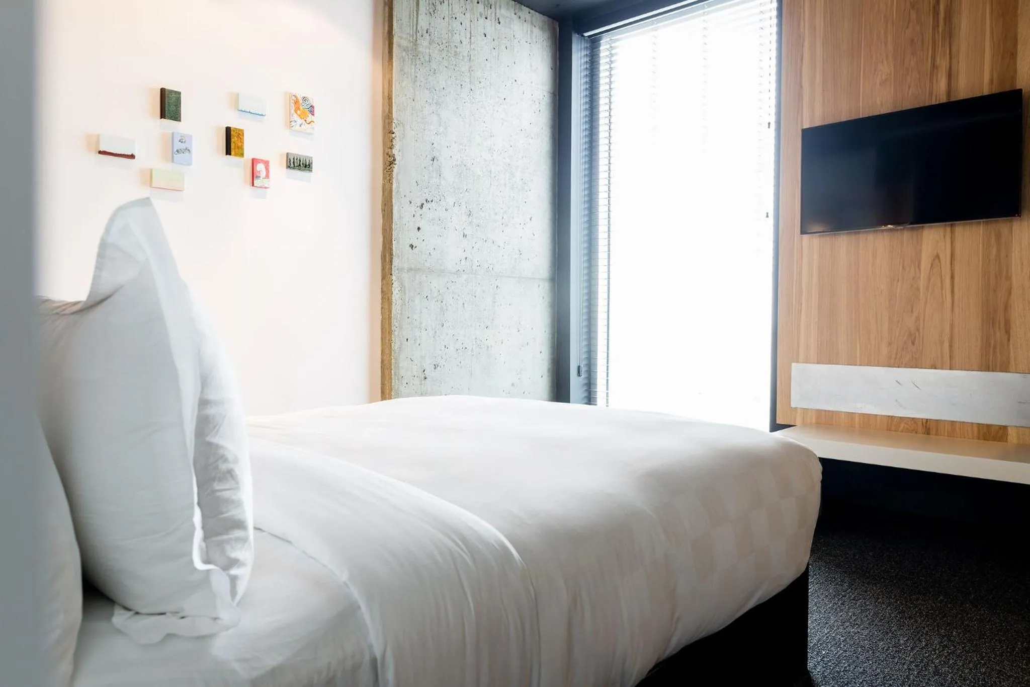 Bed in Alt Hotel Winnipeg