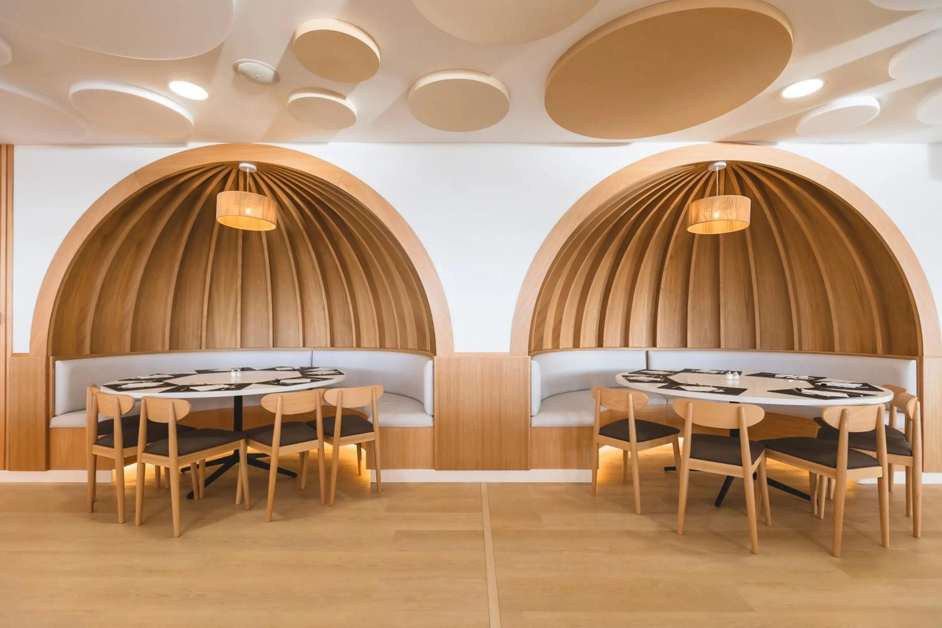 Restaurant/places to eat in Club Hotel Aguamarina