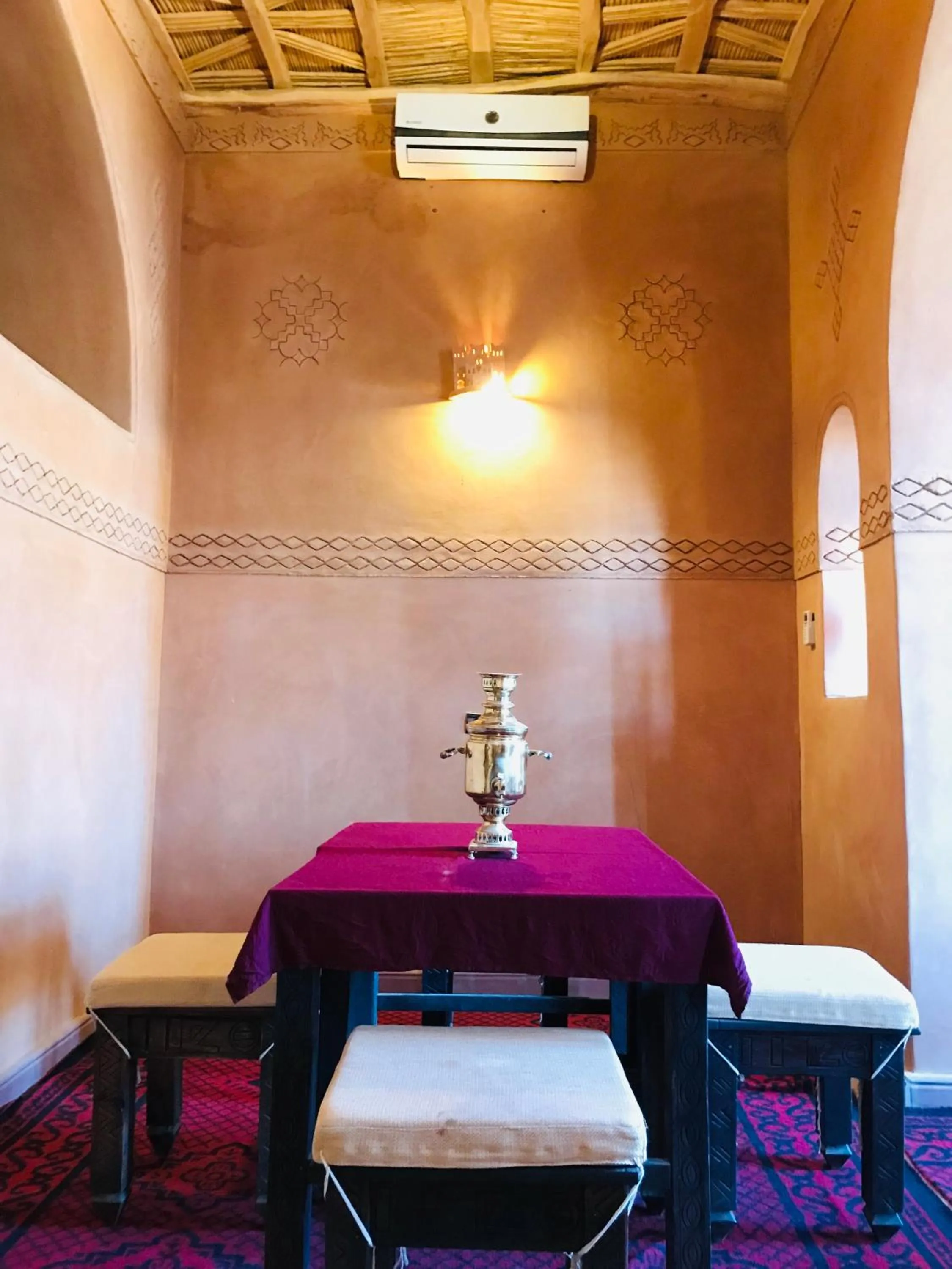 Decorative detail in Kasbah Ennakb