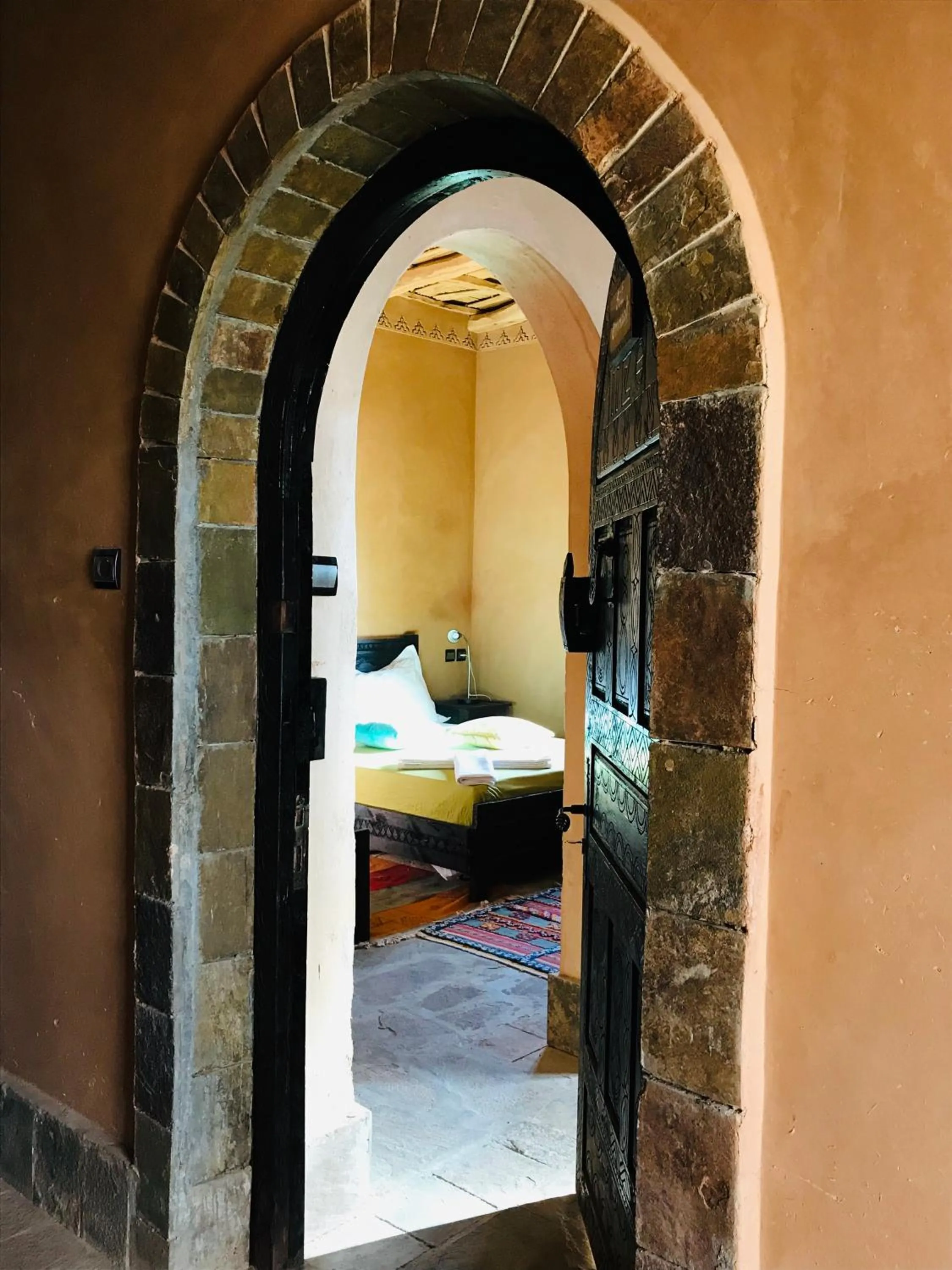Decorative detail, Bed in Kasbah Ennakb