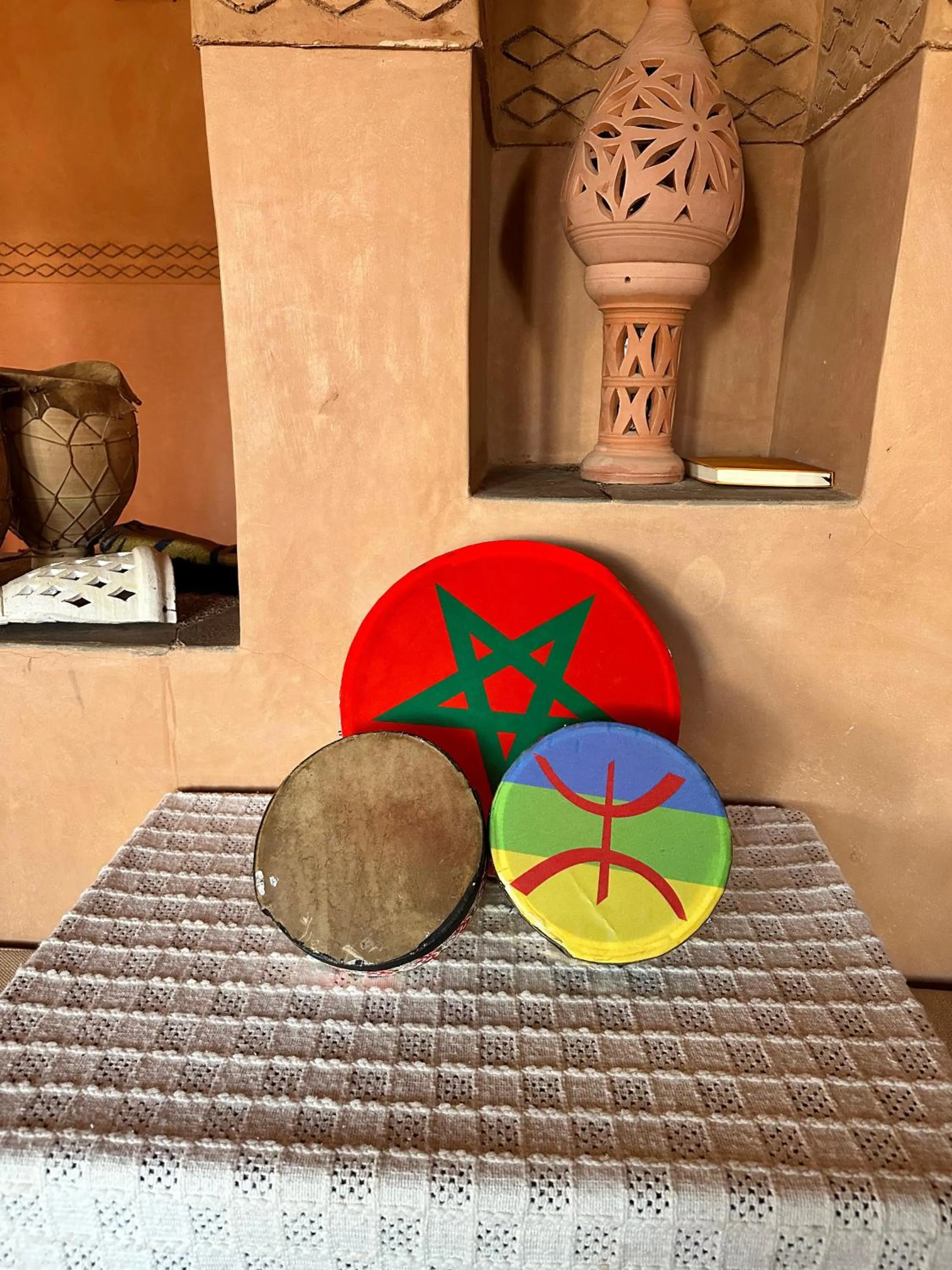 Decorative detail in Kasbah Ennakb