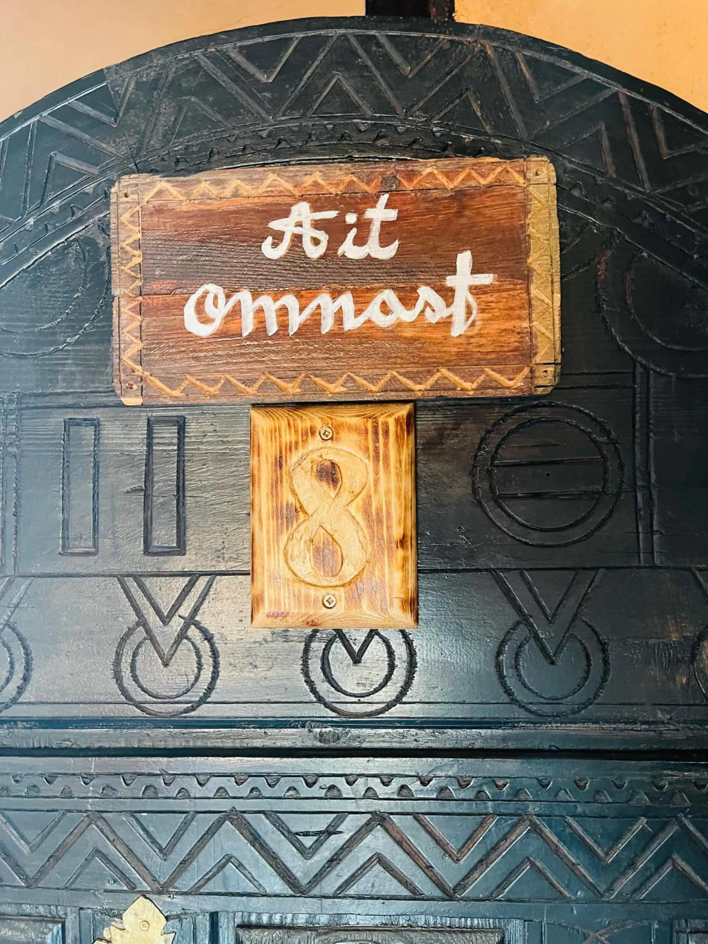 Decorative detail in Kasbah Ennakb