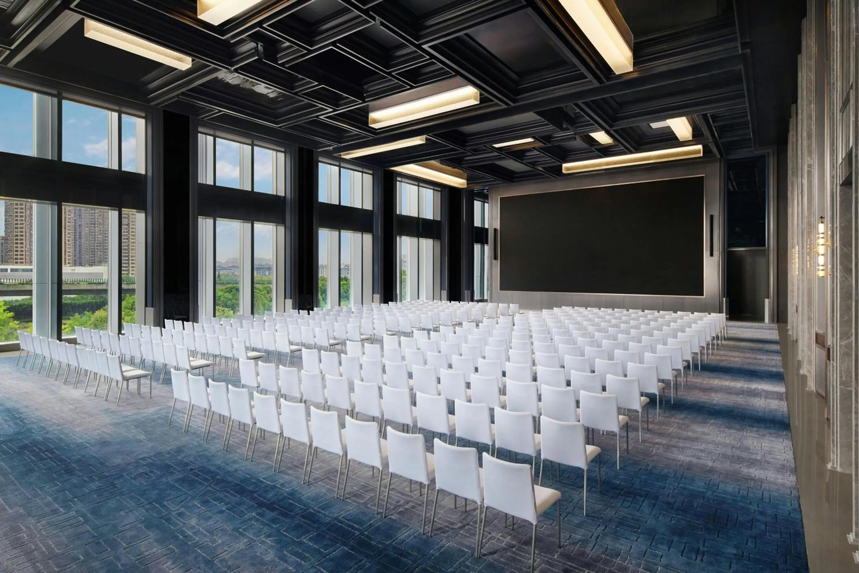Meeting/conference room in Le Meridien Nantong