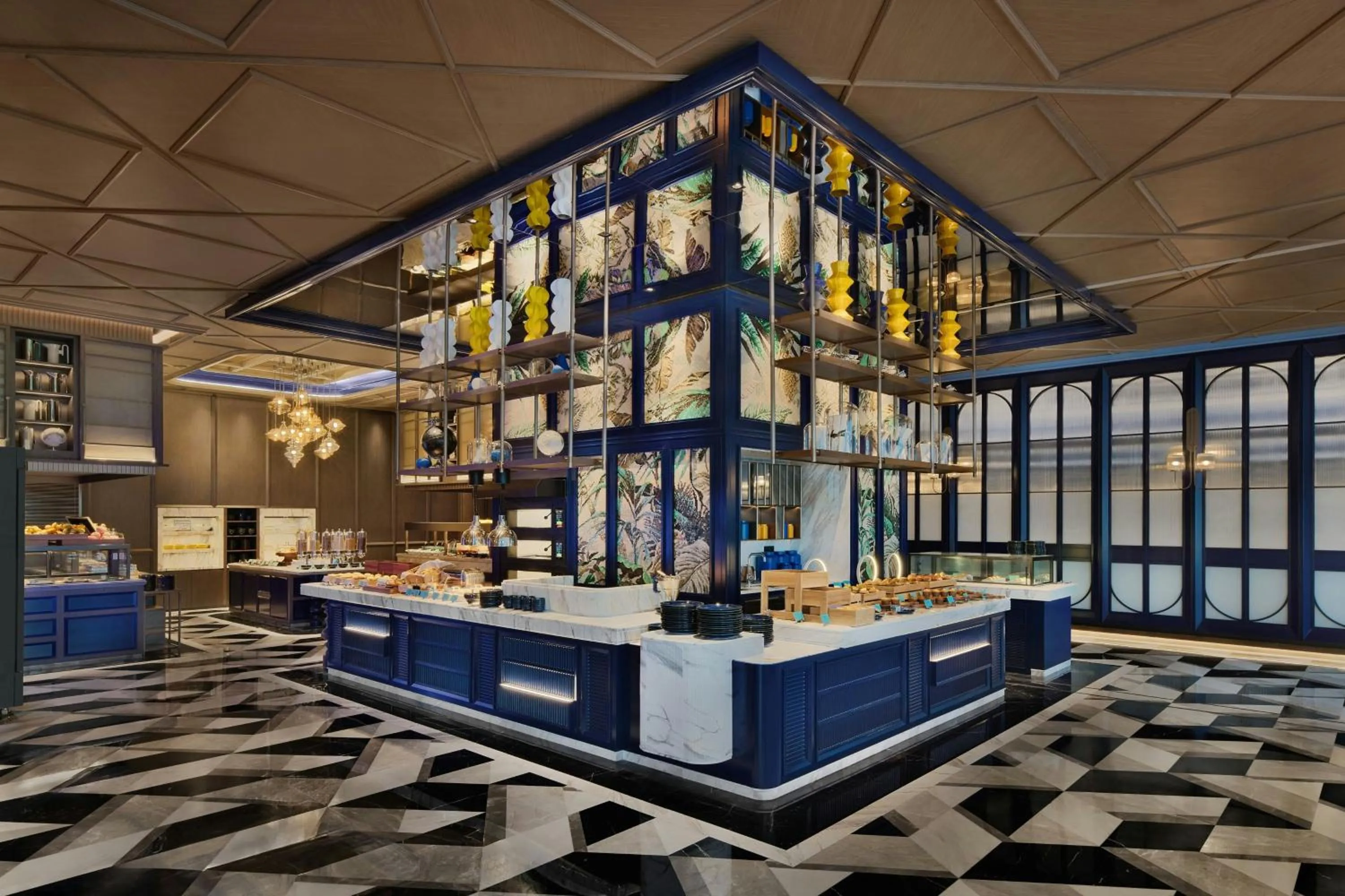 Restaurant/places to eat in Le Meridien Nantong