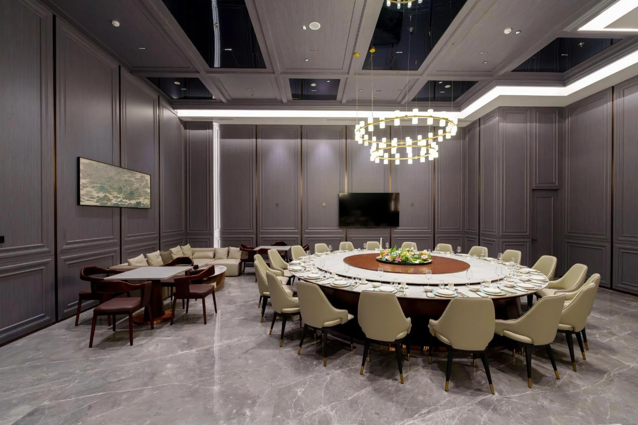 Restaurant/places to eat in Le Meridien Nantong