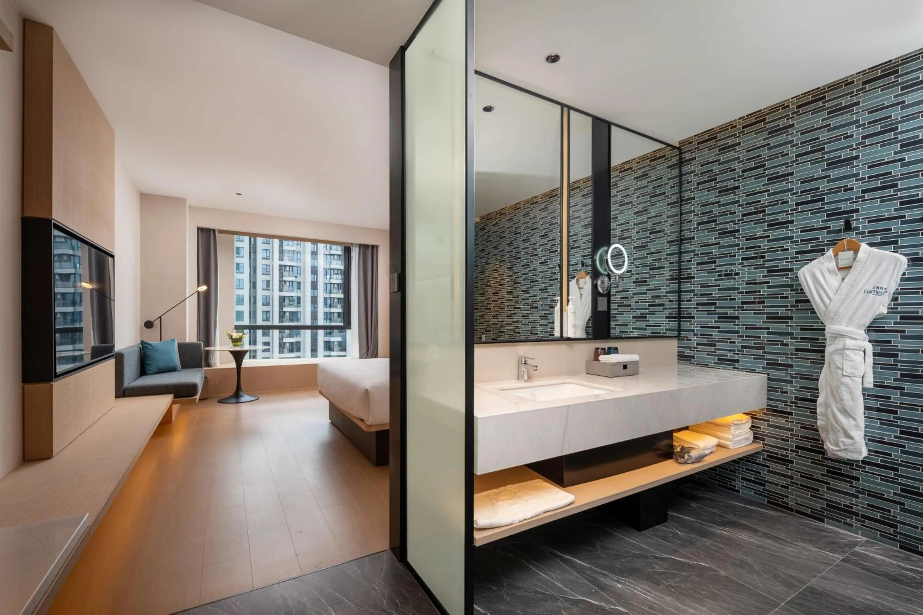 Shower, Bed in Fairfield by Marriott Yiwu