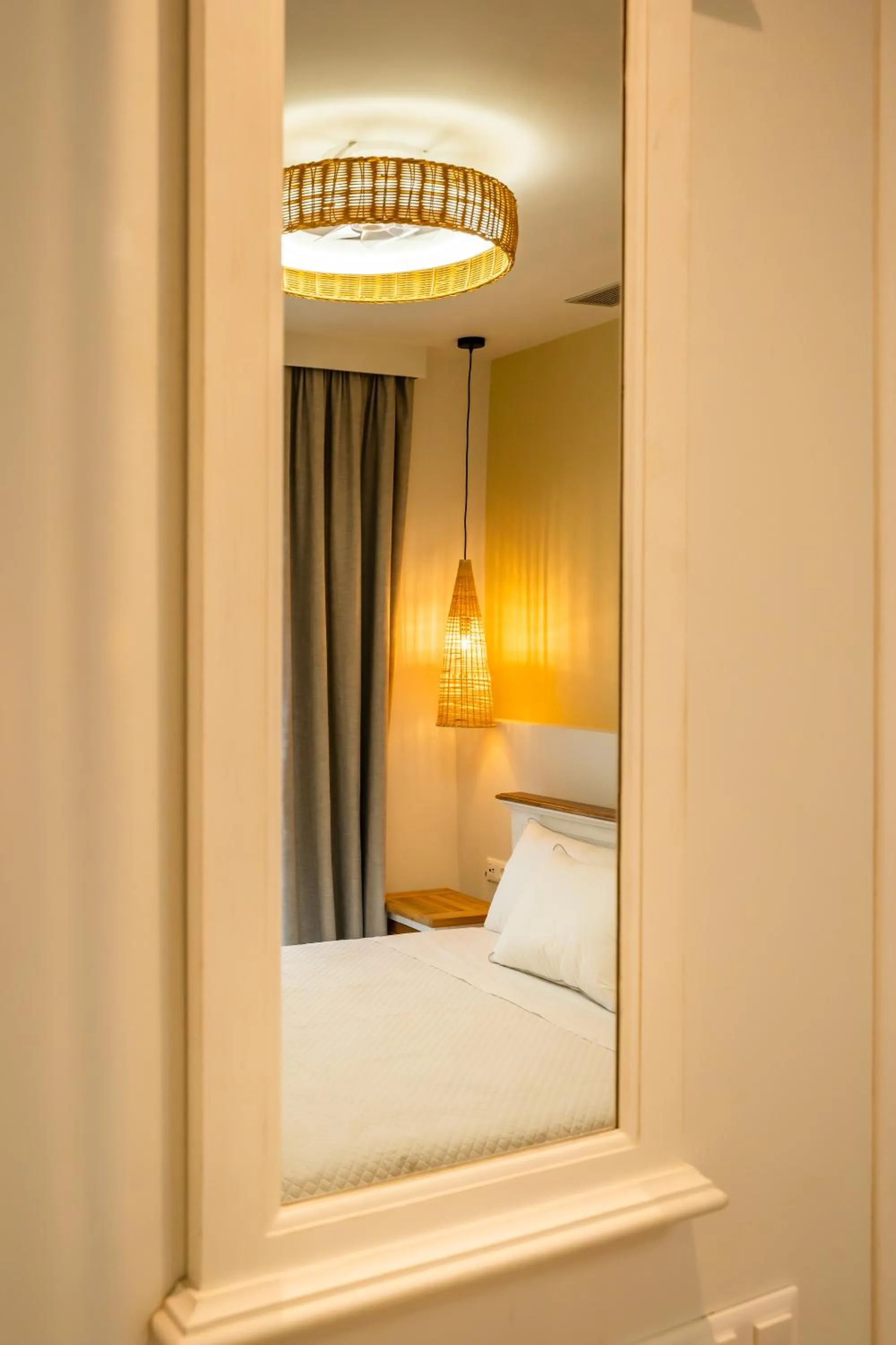 Decorative detail, Bed in Onyro Villas