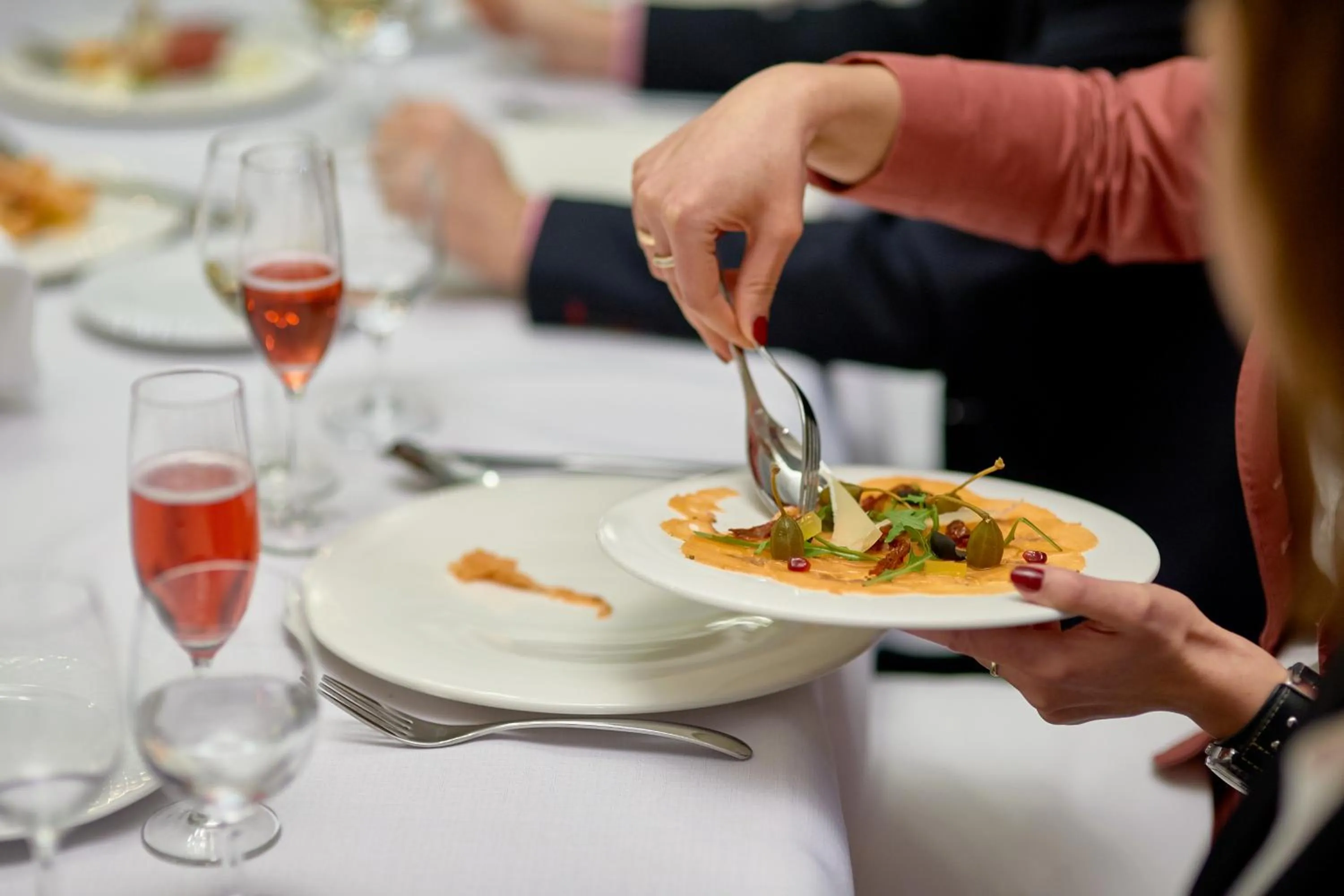 Restaurant/places to eat in Evita Hotel & SPA