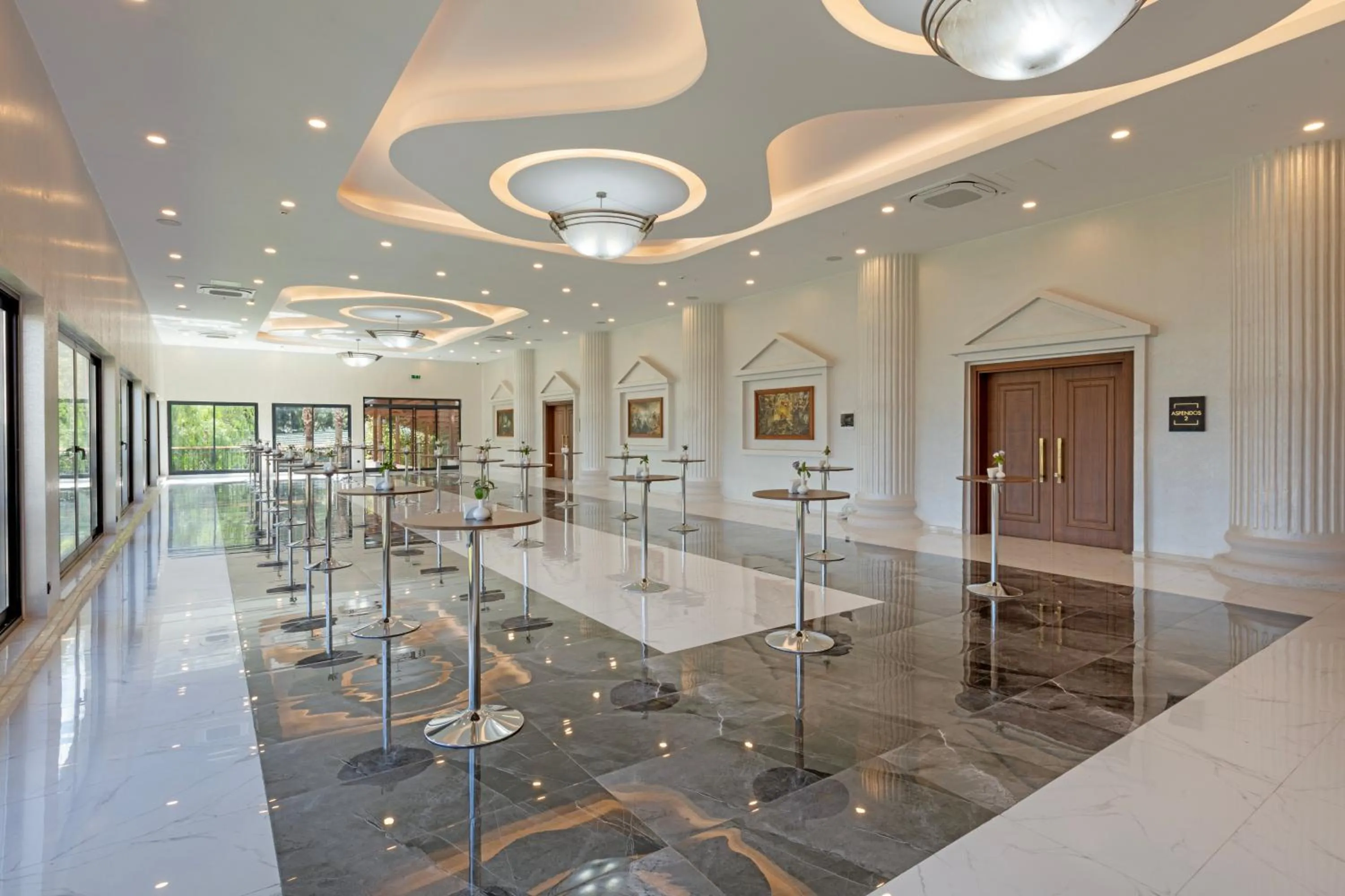 Meeting/conference room in Dobedan World Palace Hotel ''Ex Brand Alva Donna World Palace ''