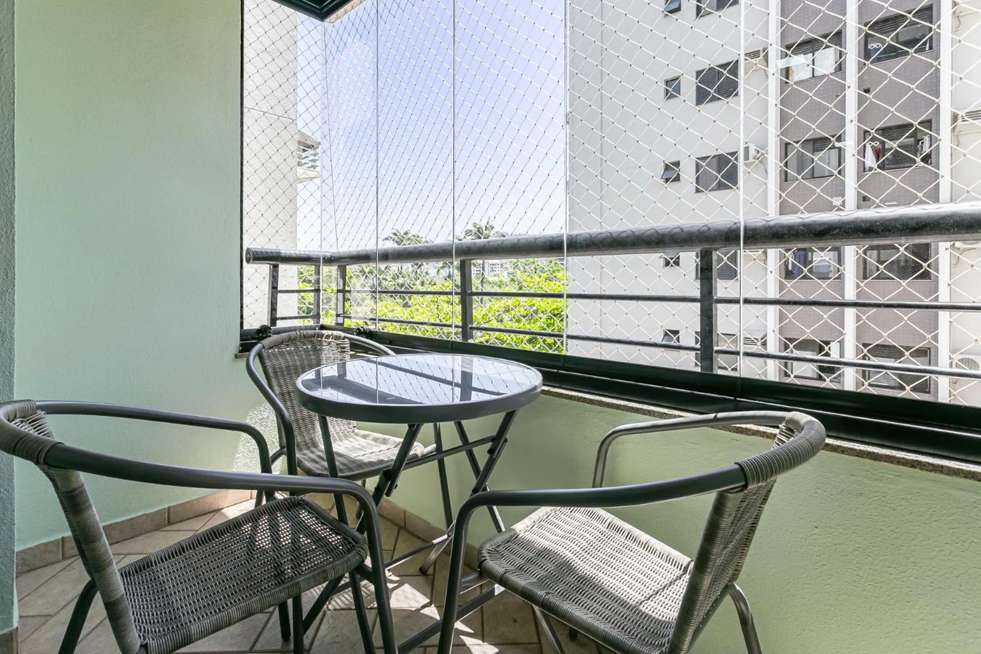 Apto Confortável Com Piscina no Itacorubi KR3259