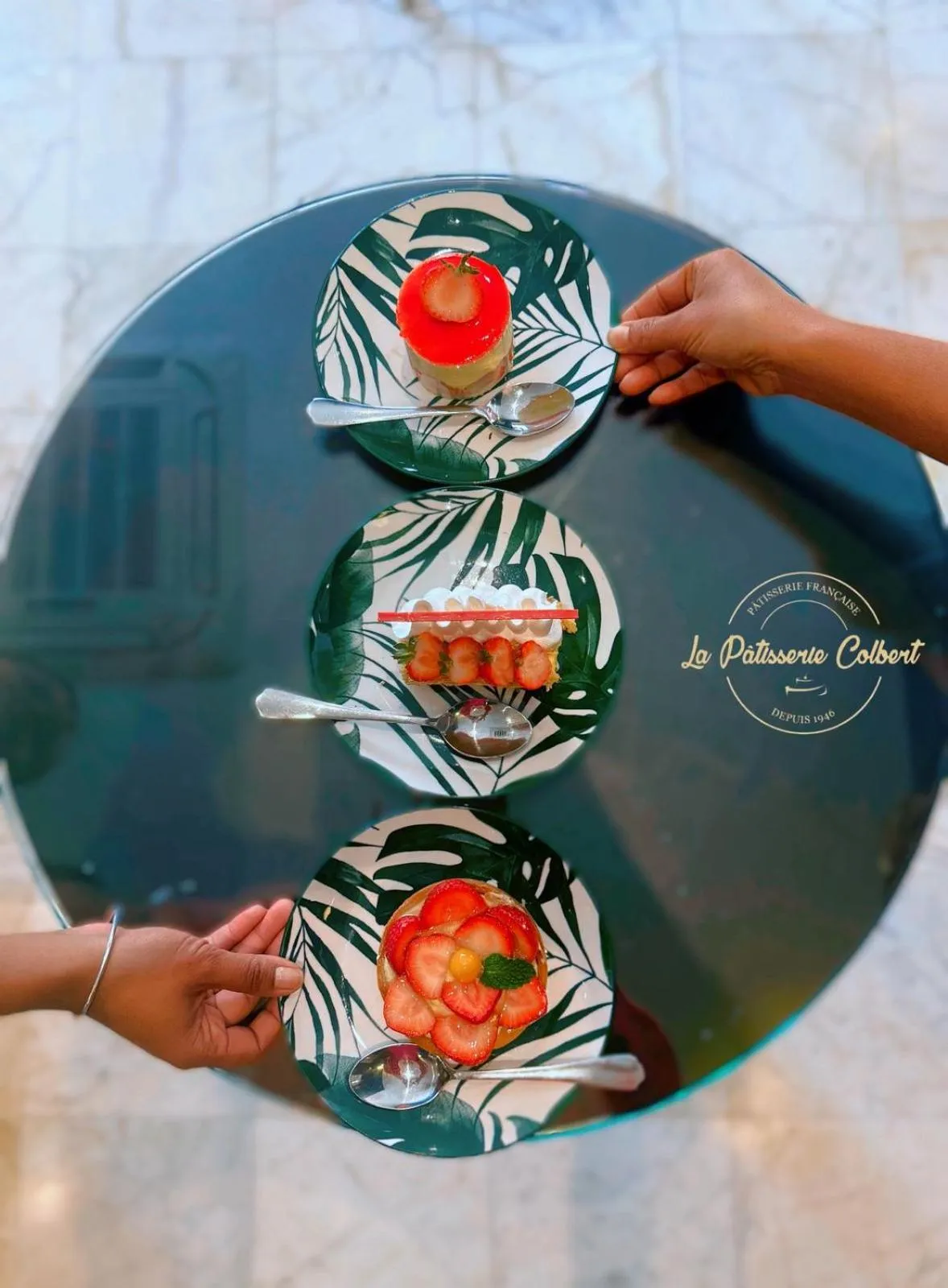 Restaurant/places to eat in Hôtel Colbert Palace