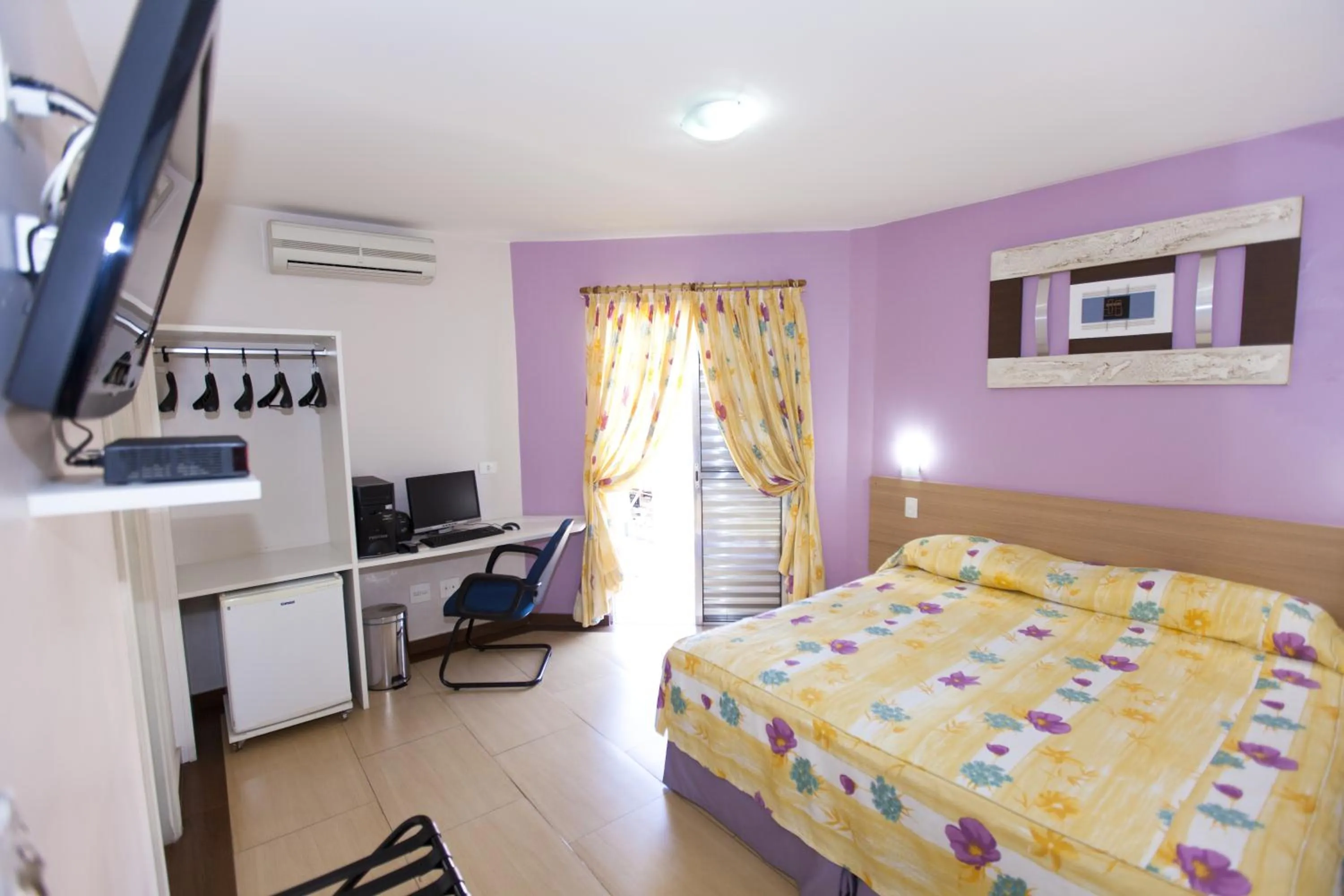 Photo of the whole room, Bed in Hotel Oly Plaza