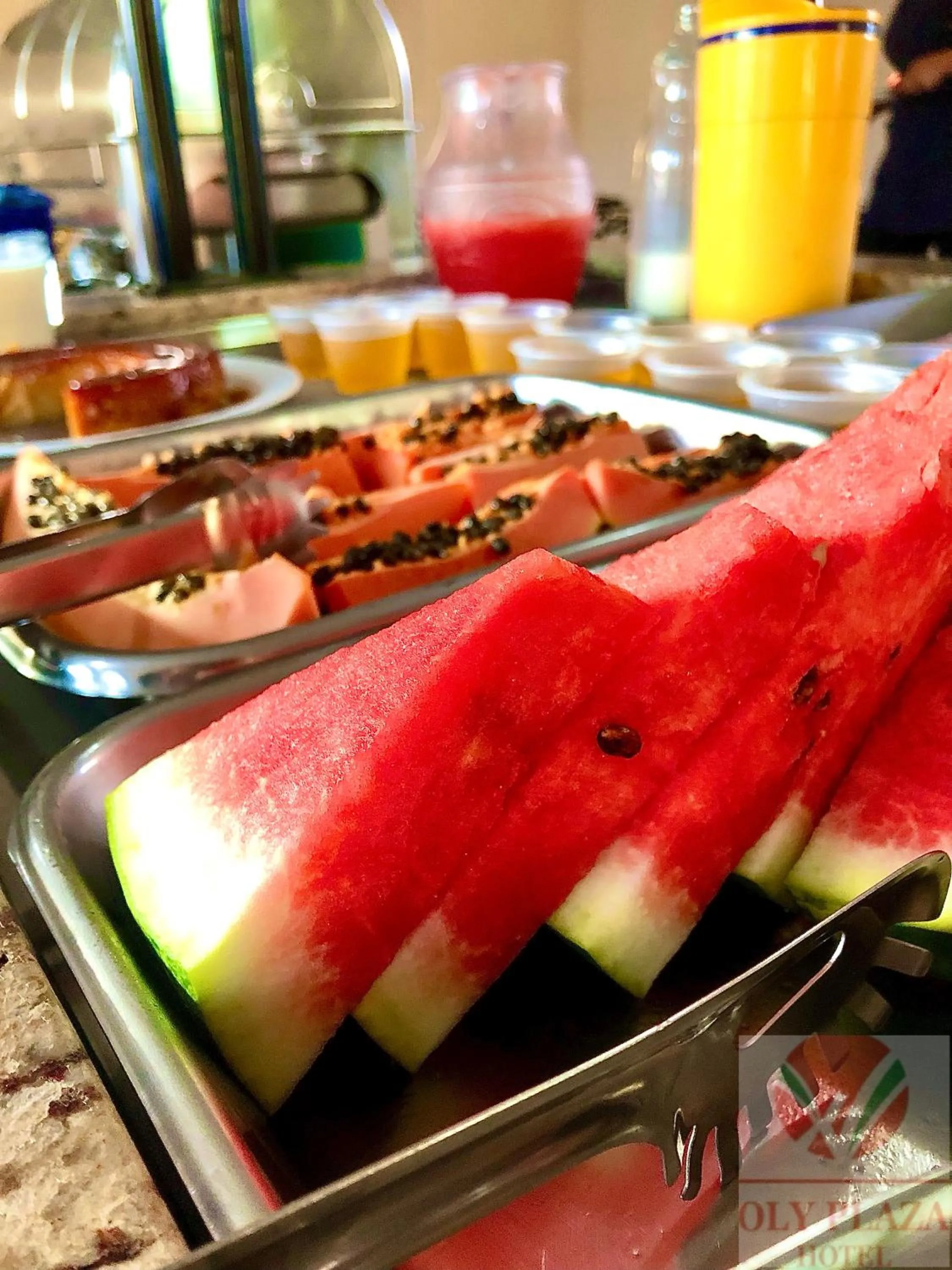 Food and drinks in Hotel Oly Plaza