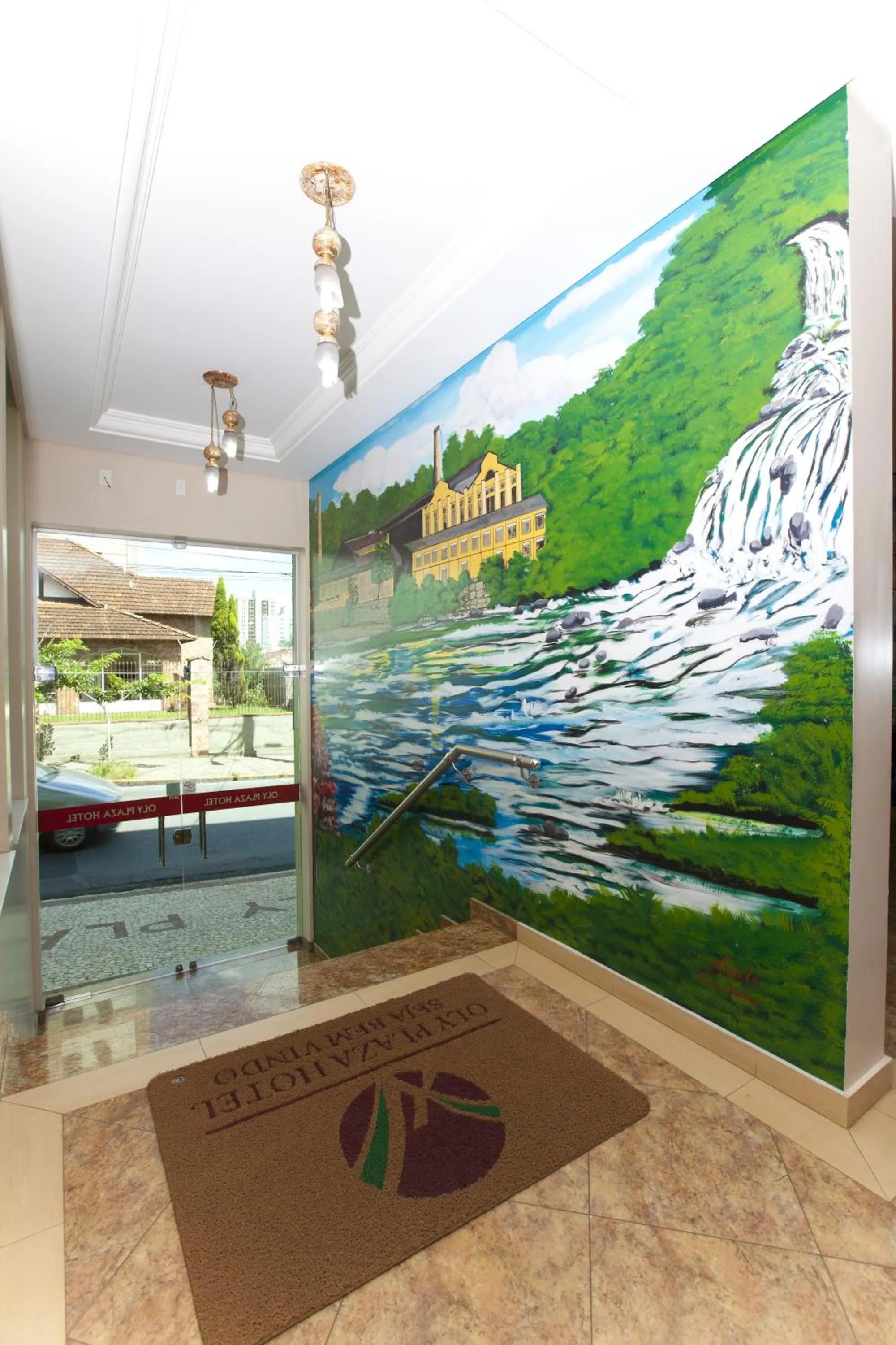 Communal lounge/ TV room in Hotel Oly Plaza