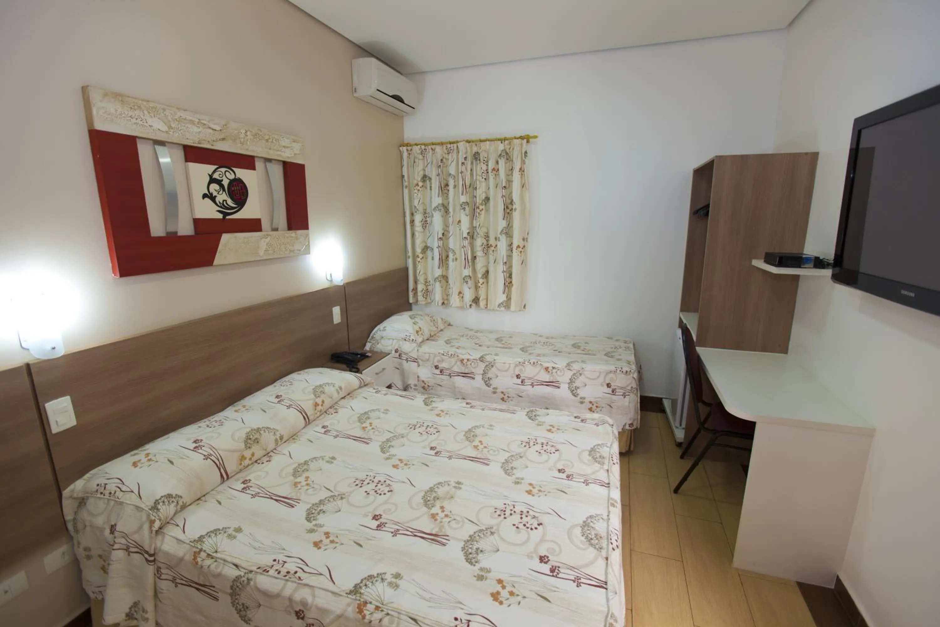 Photo of the whole room, Bed in Hotel Oly Plaza