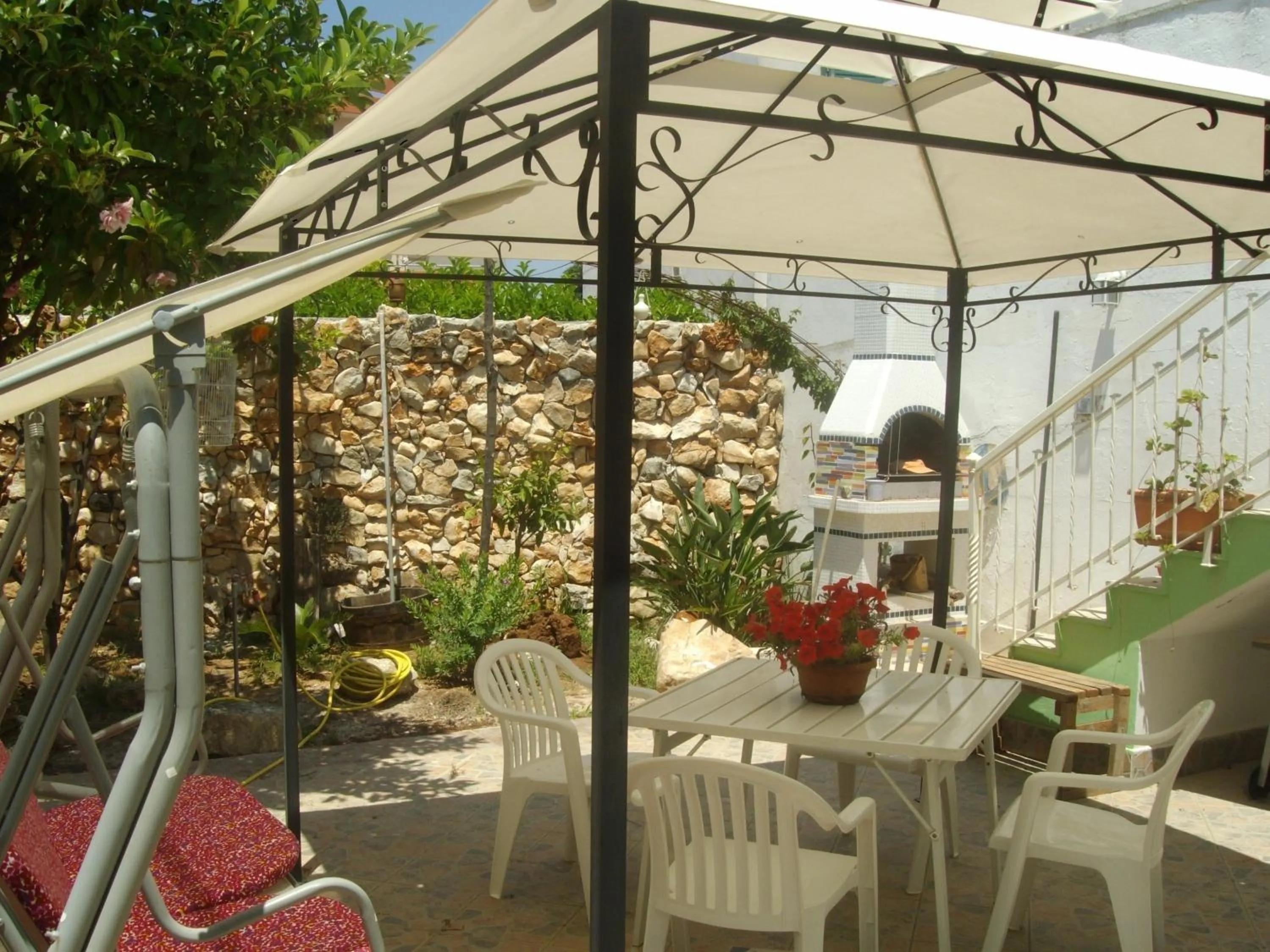 Vacation Home - single occupancy in Villino Claudia 30 mt mare