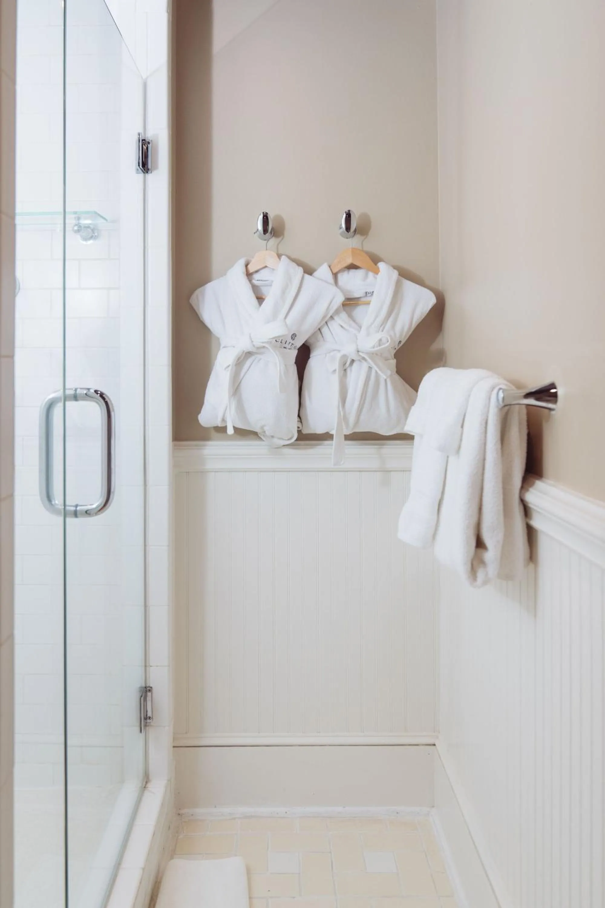 Shower in The Clifton