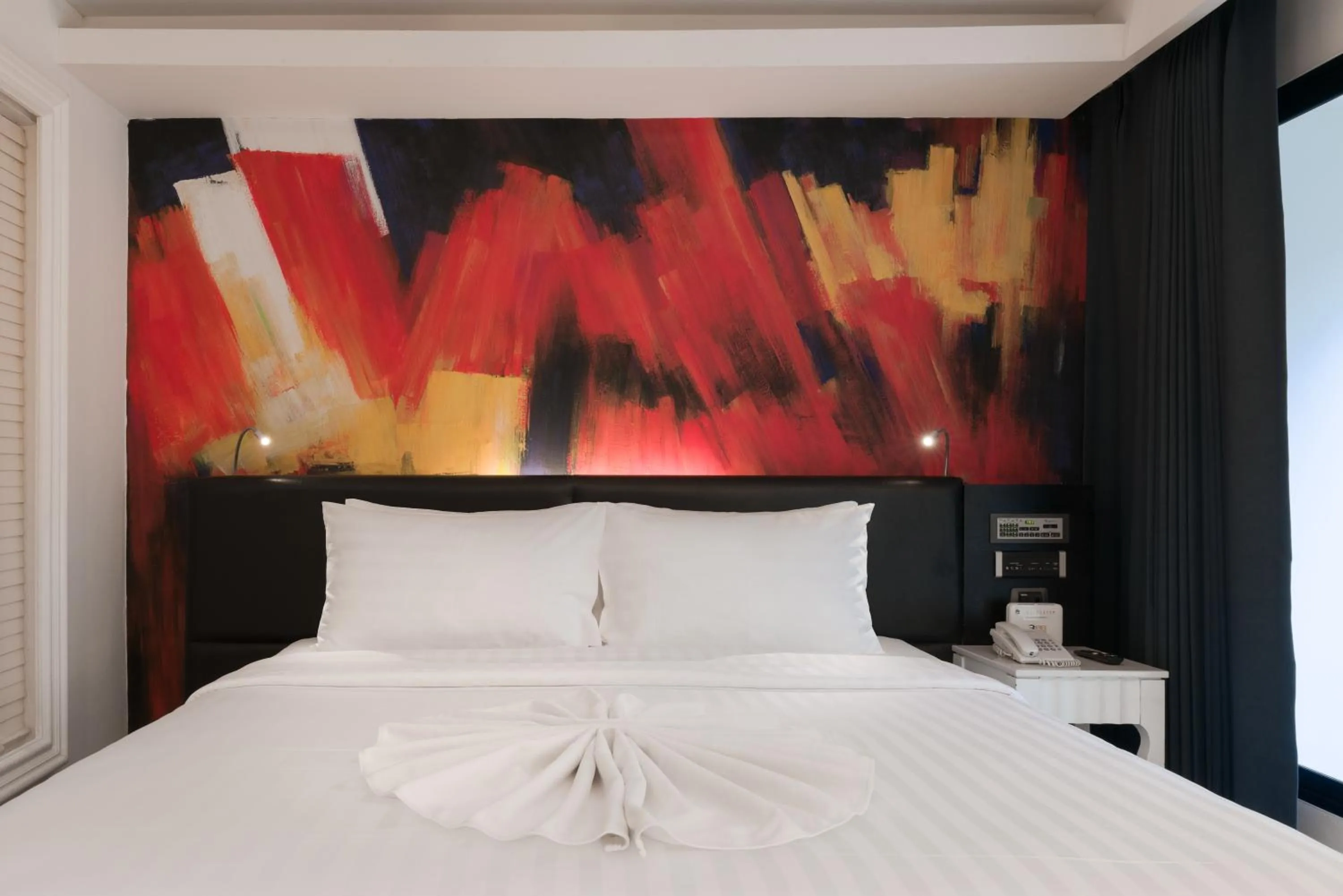 Bed in Skye Hotel Bangkok