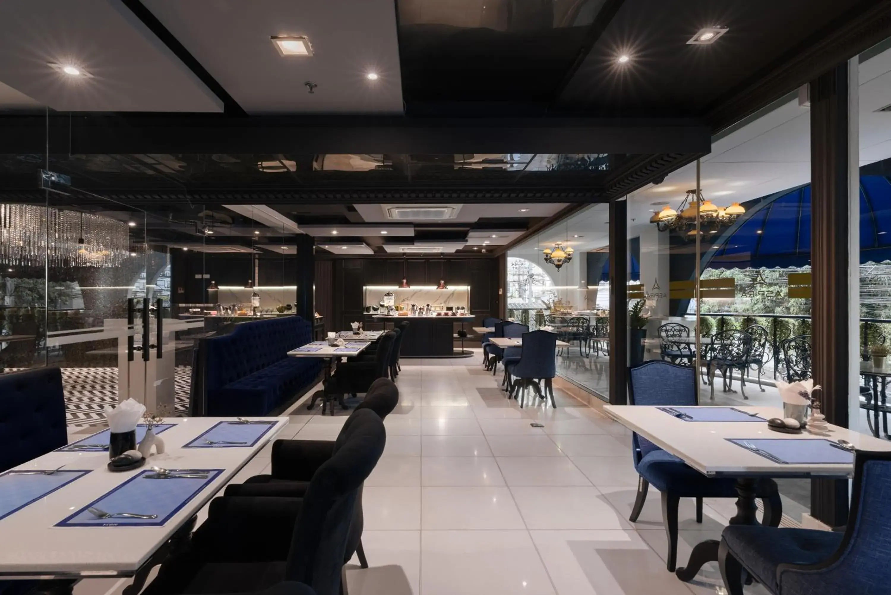 Restaurant/places to eat in Skye Hotel Bangkok Restaurant/places to eat in Skye Hotel Bangkok