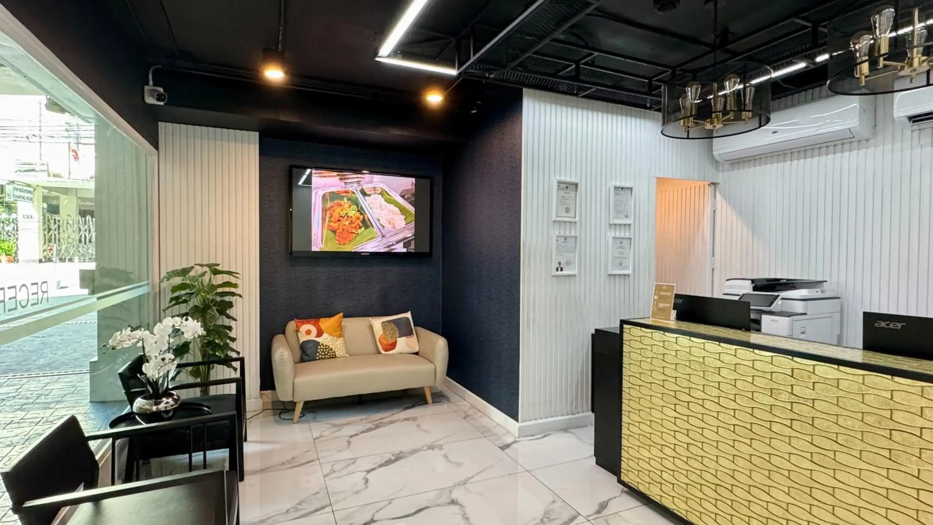 Lobby or reception in Skye Hotel Bangkok Lobby or reception in Skye Hotel Bangkok