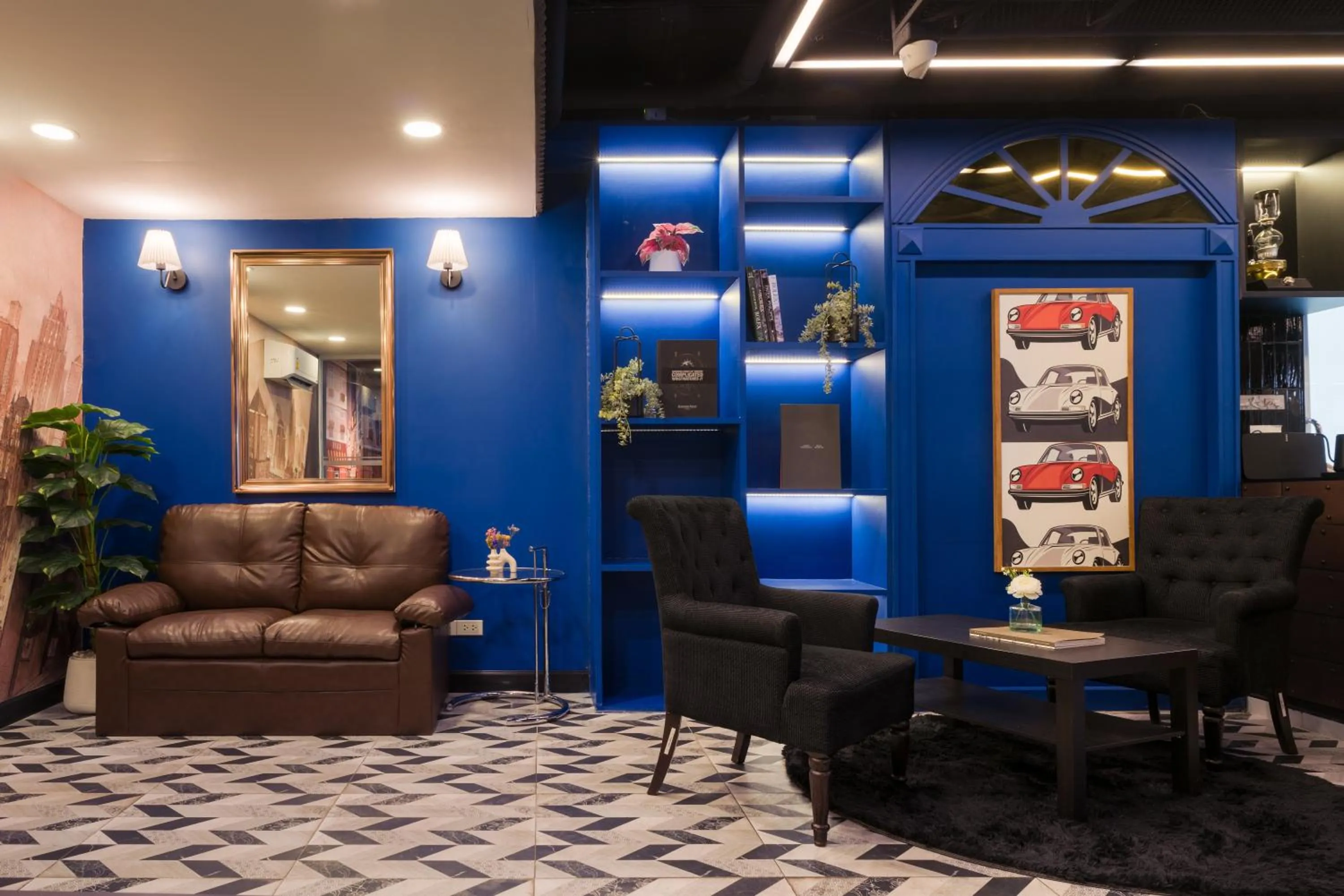 Restaurant/places to eat in Skye Hotel Bangkok