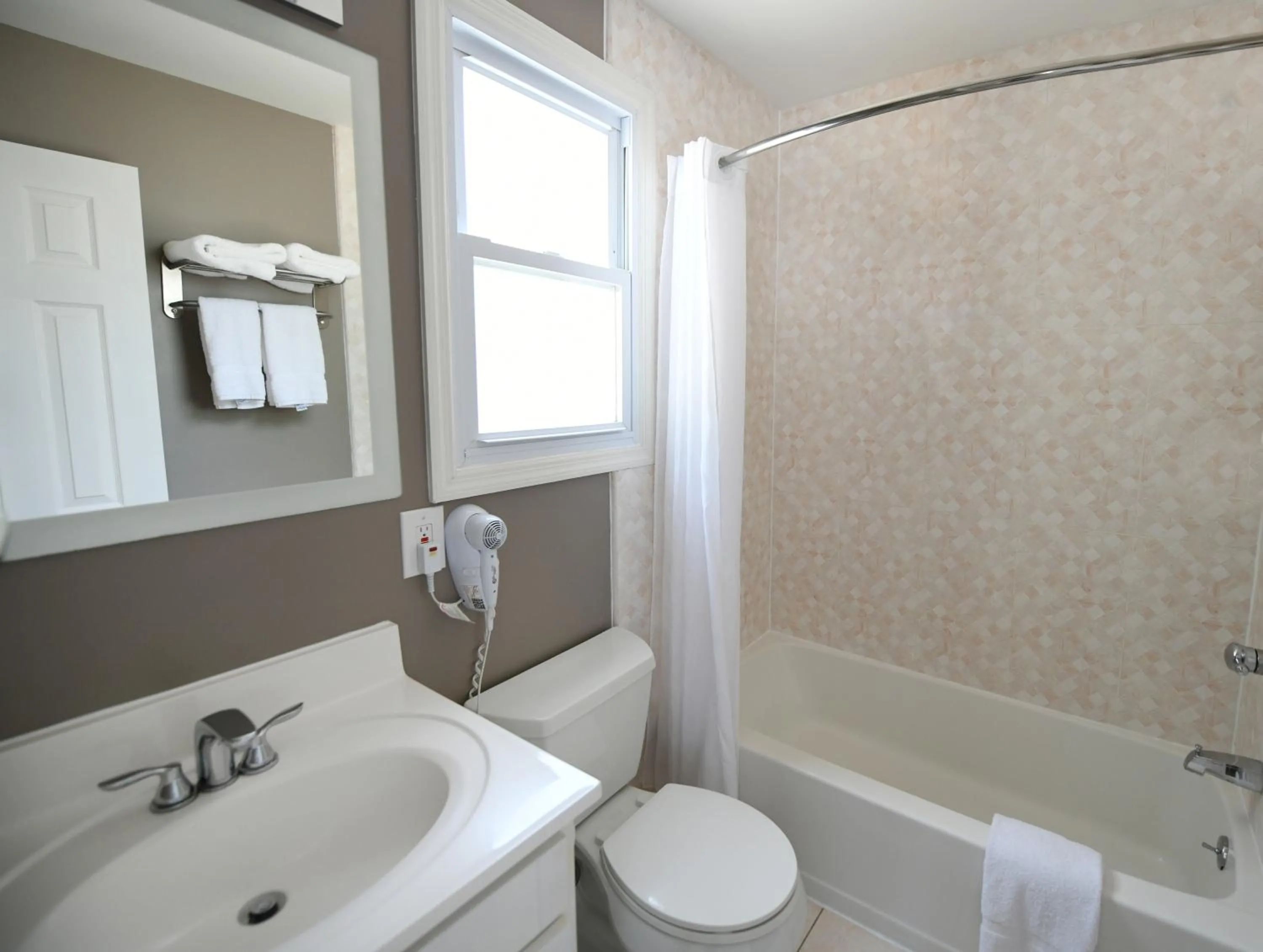 Toilet in Bayview Resort