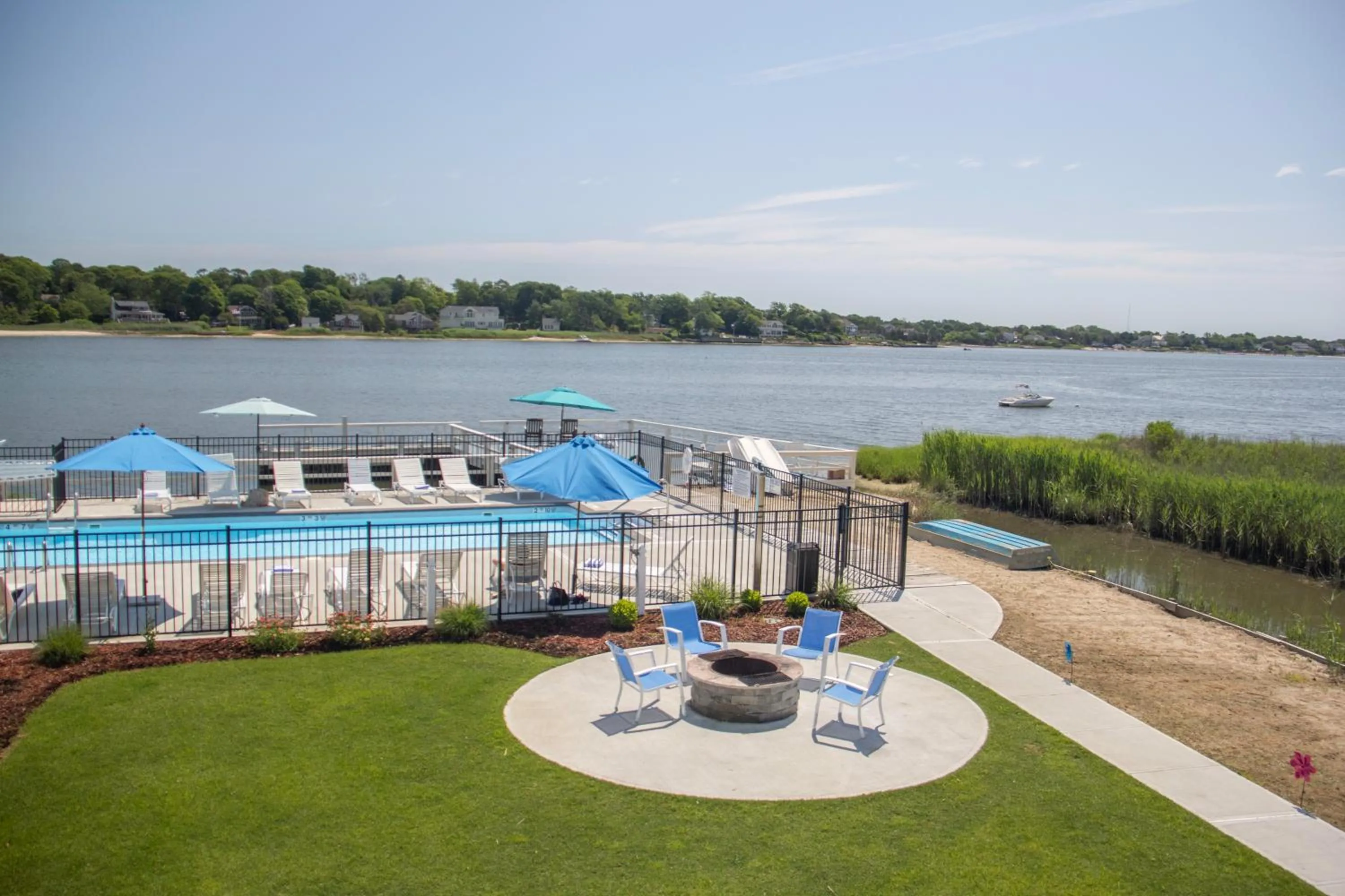 Area and facilities in Bayview Resort