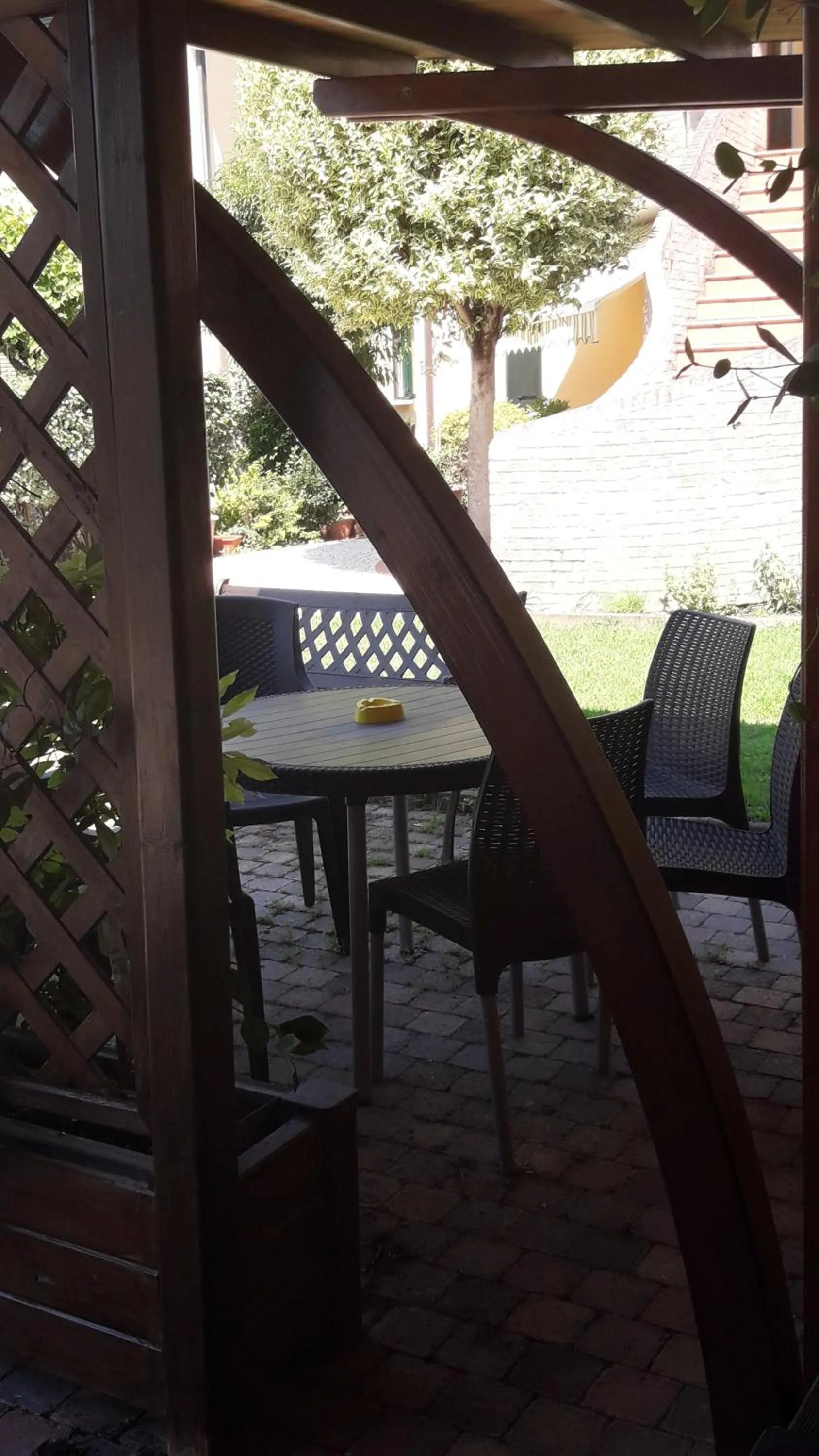 Patio in B&B Giardino di Ro