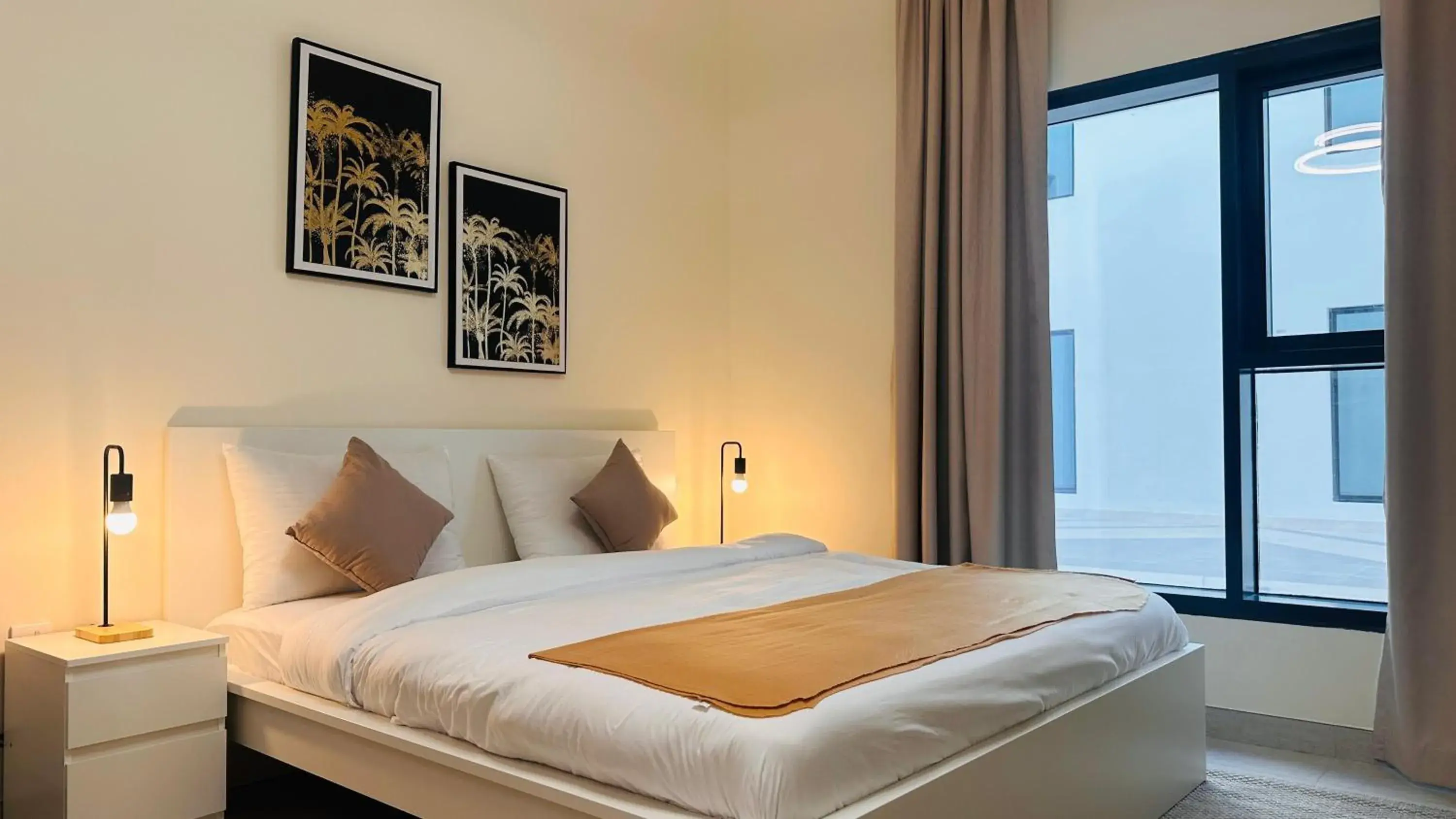 Photo of the whole room, Bed in Sunday Sheikh Zayed Road Concord Tower by Belvilla Photo of the whole room, Bed in Sunday Sheikh Zayed Road Concord Tower by Belvilla