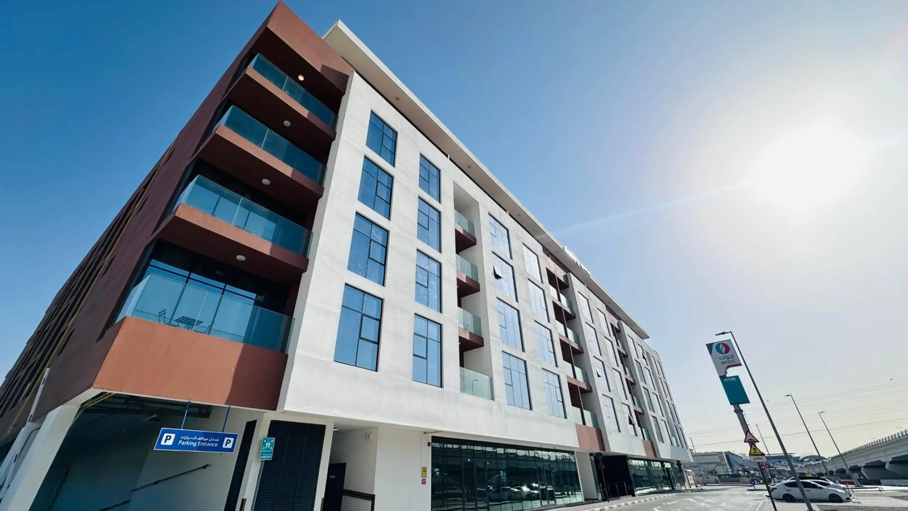 Property building in Sunday Sheikh Zayed Road Concord Tower by Belvilla Property building in Sunday Sheikh Zayed Road Concord Tower by Belvilla