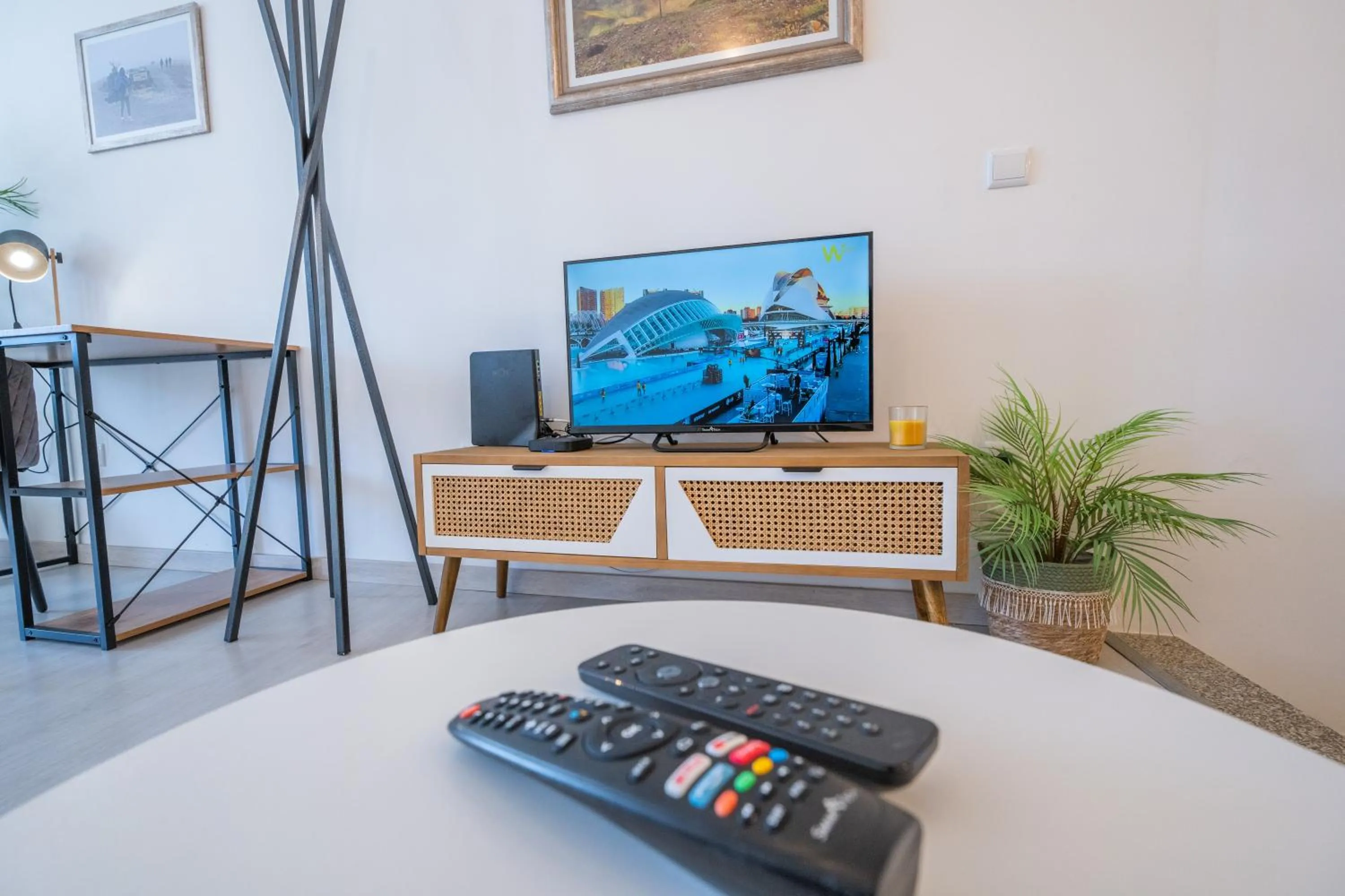TV and multimedia in ApArtStudio