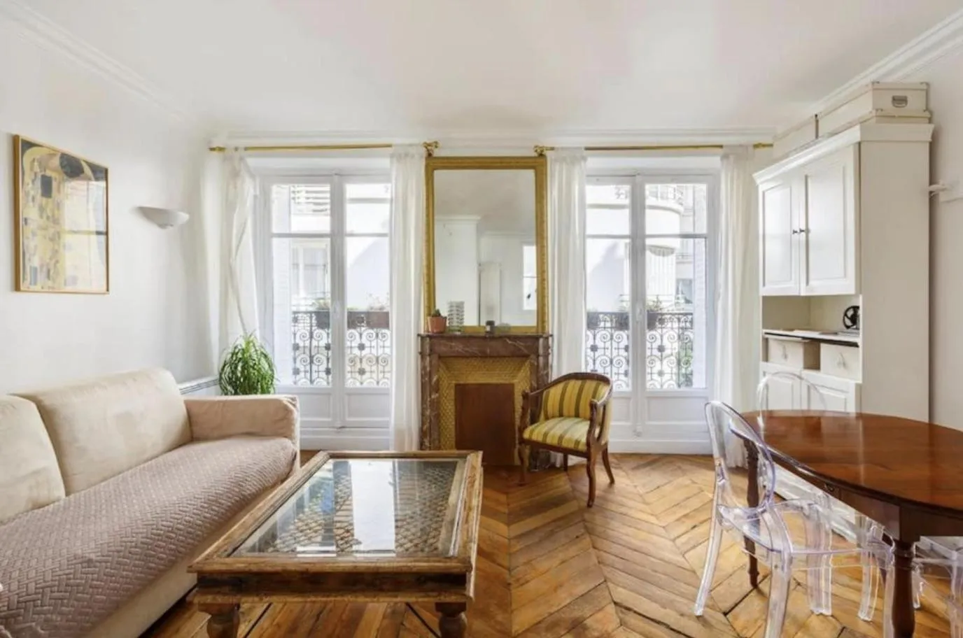 One-Bedroom Apartment in Appartement Haussmannien Étoile
