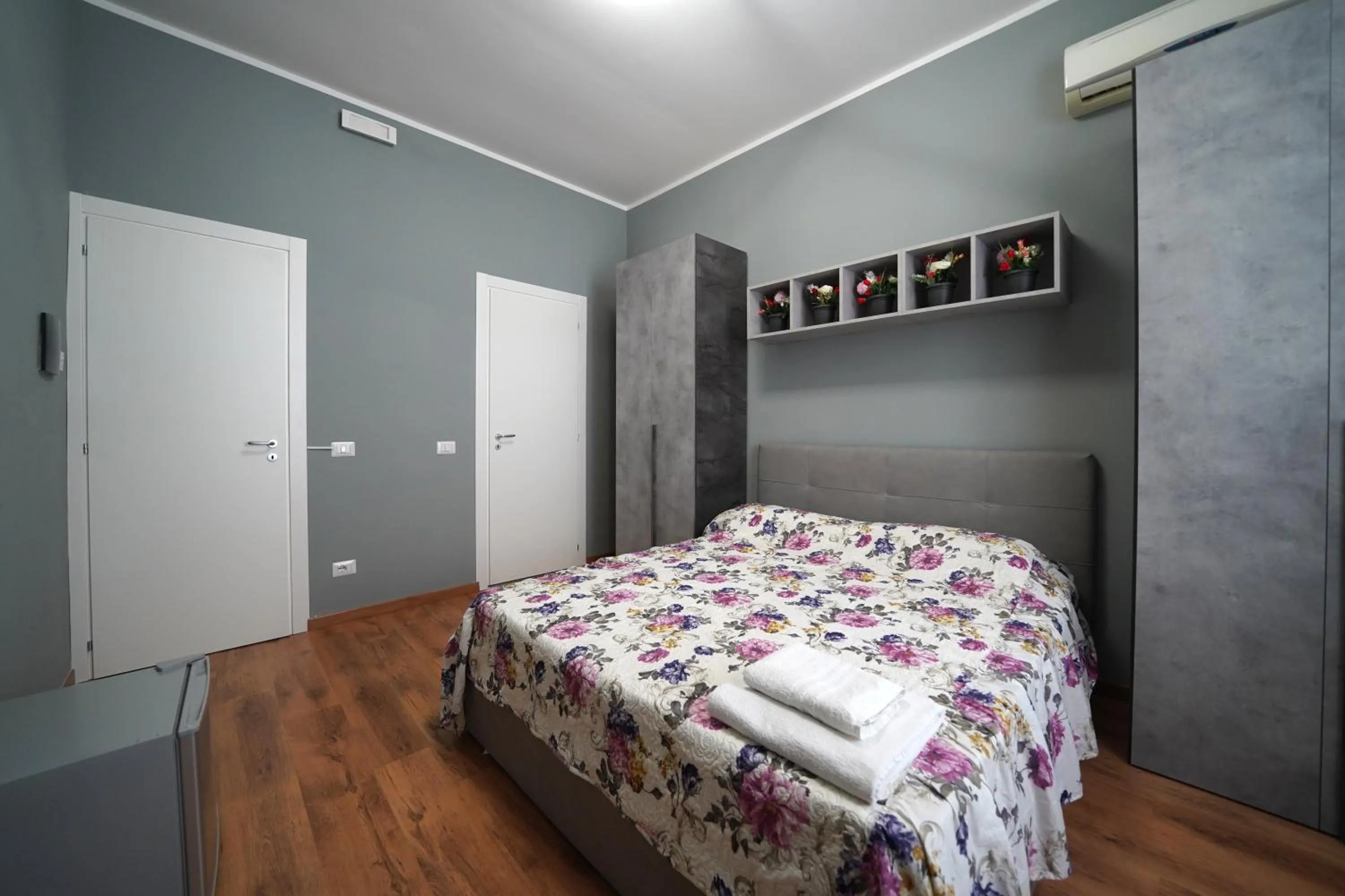 Photo of the whole room, Bed in Florinda B&B