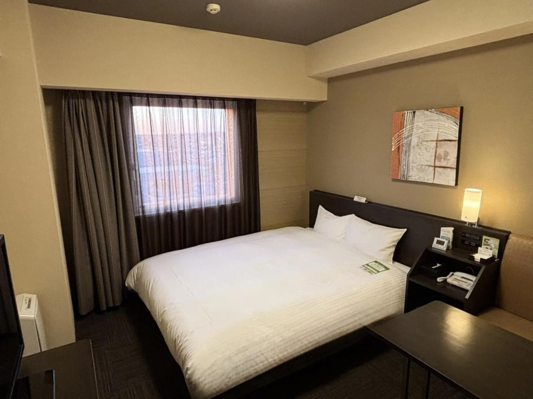 Photo of the whole room, Bed in Hotel Route Inn Hamamatsu Dealer Dori