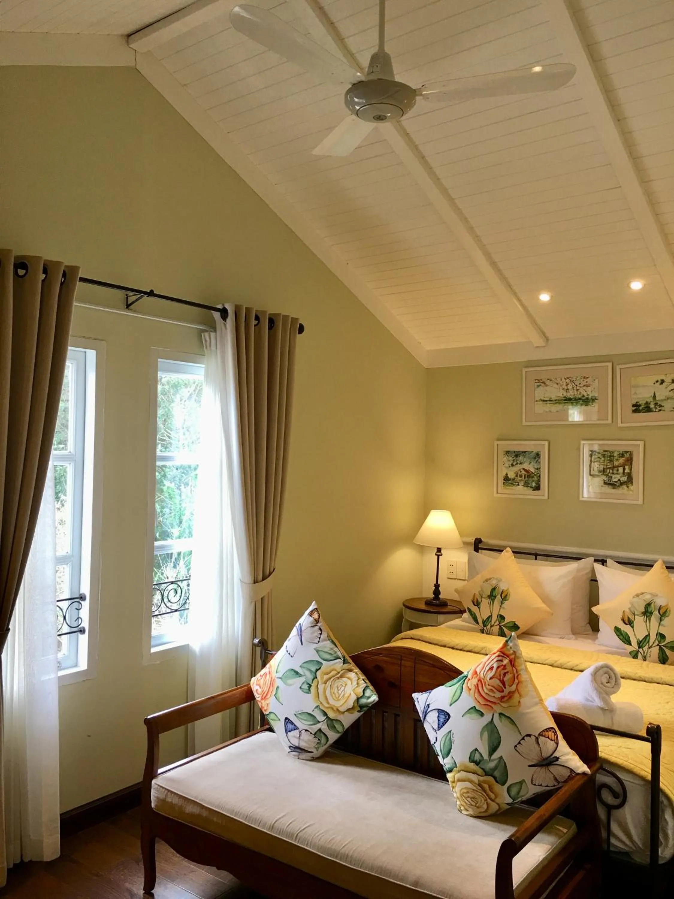 Photo of the whole room, Bed in BICH DAO Boutique - Dalat