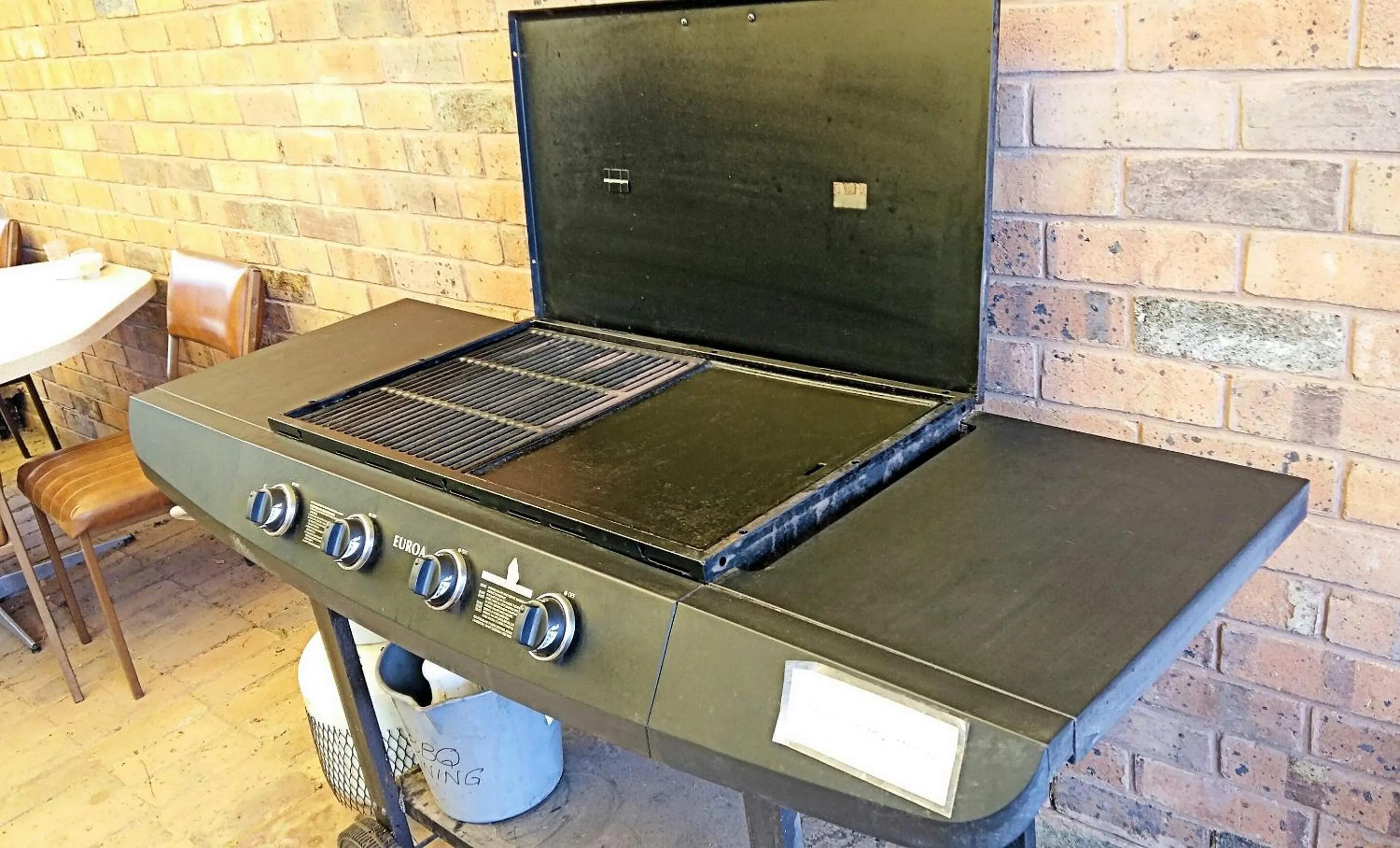BBQ facilities in Capon Cottage