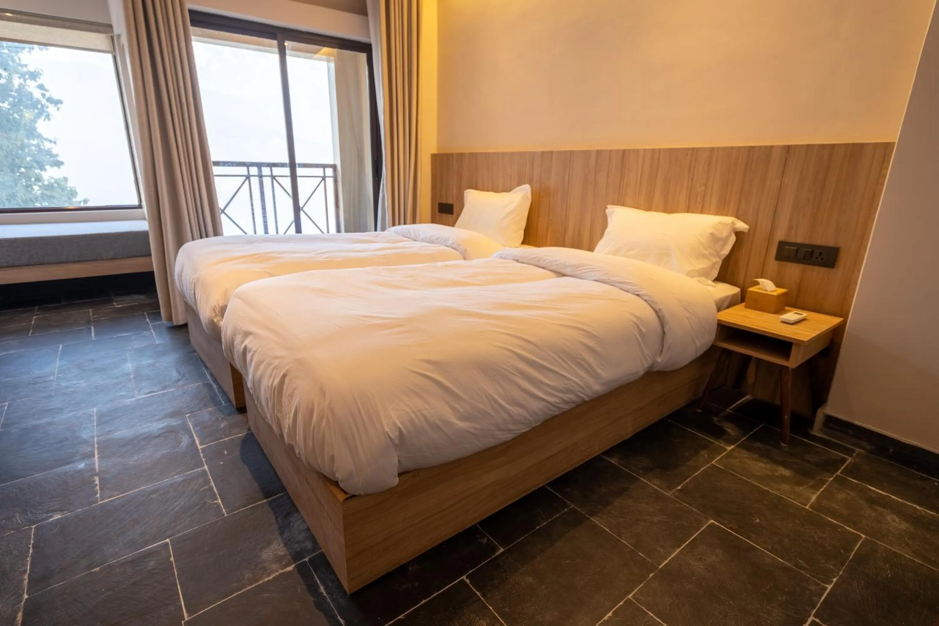 Bed in Nana Mountain Resort Mt Annapurna View