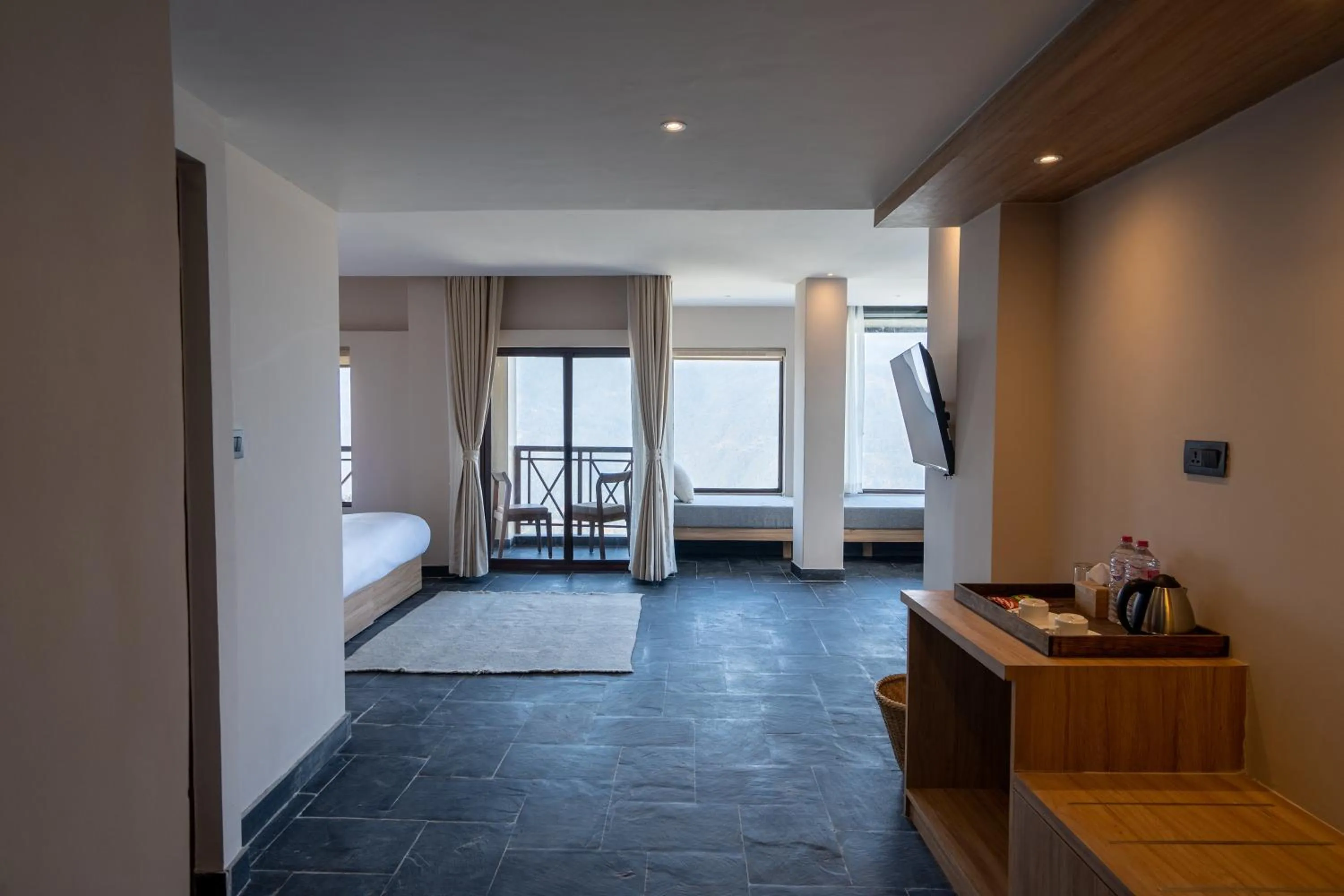 Bed in Nana Mountain Resort Mt Annapurna View