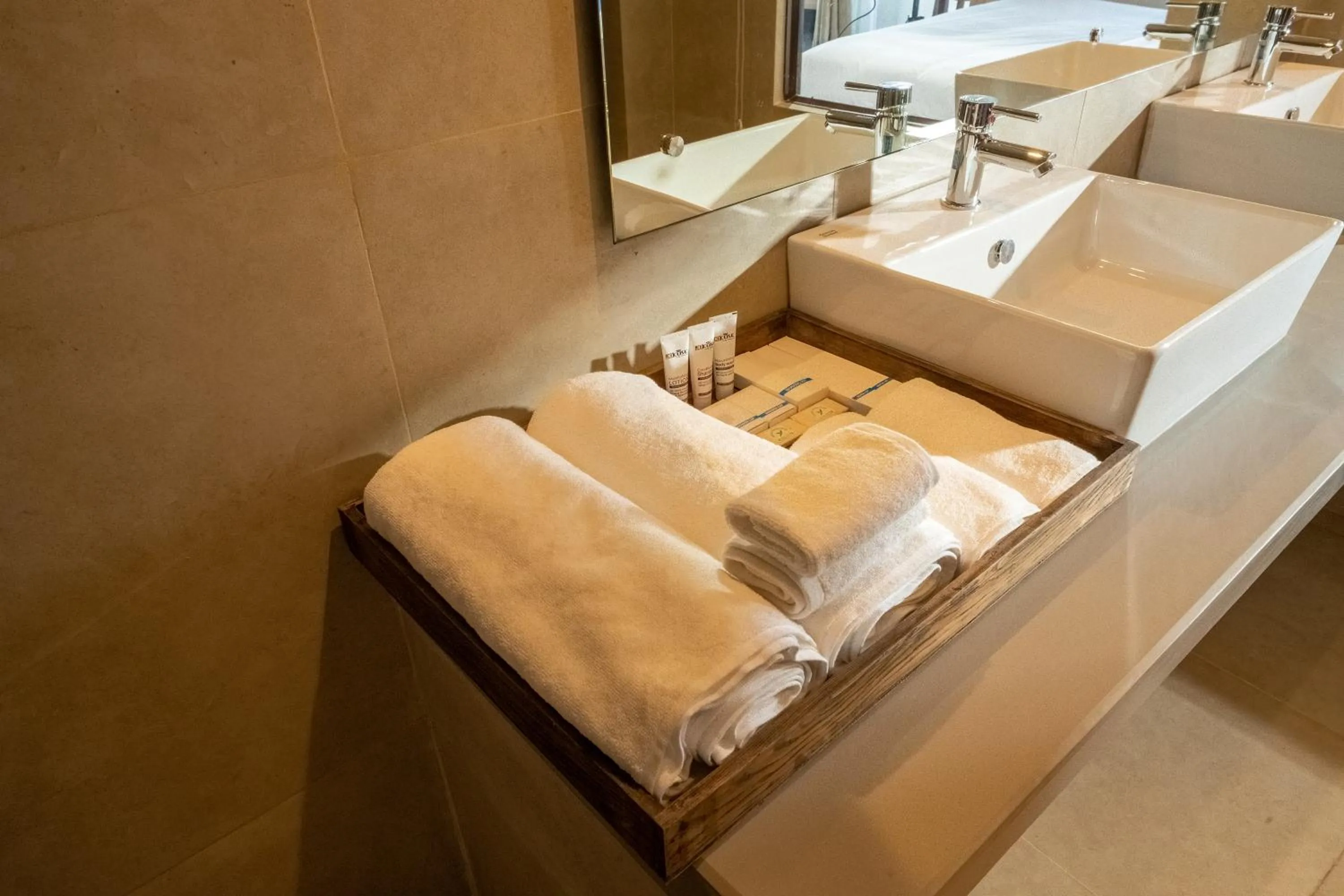 towels in Nana Mountain Resort Mt Annapurna View