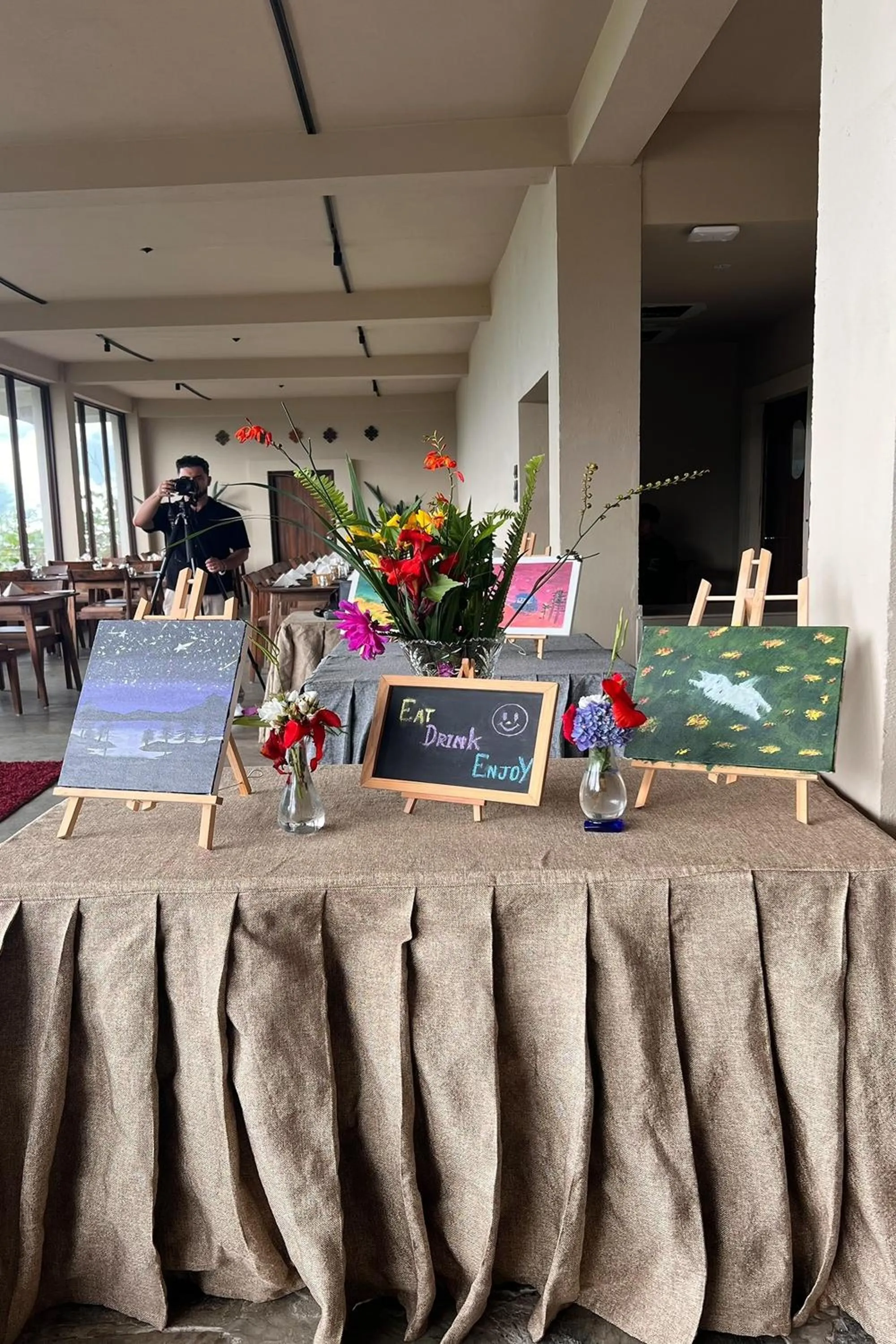 Restaurant/places to eat in Nana Mountain Resort Mt Annapurna View