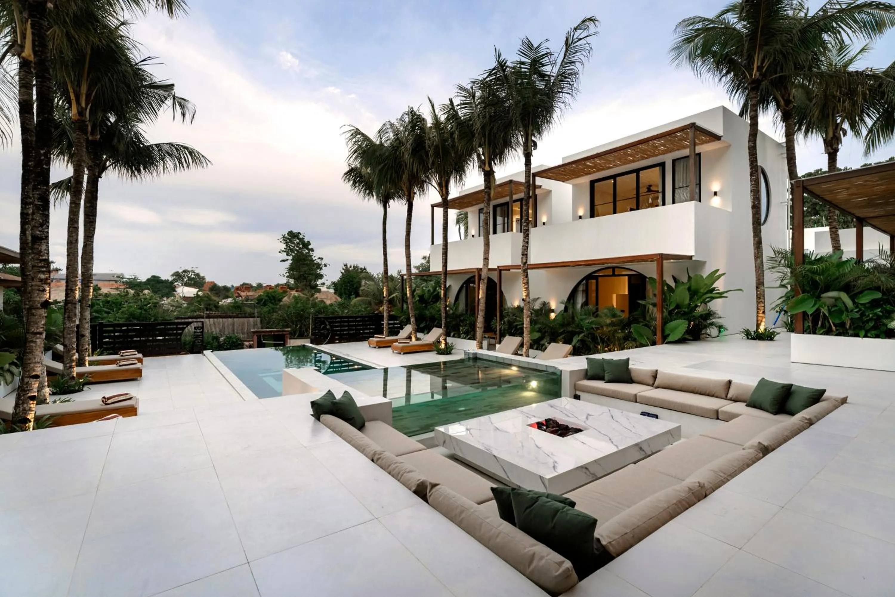 Swimming pool in Baliwood Bingin