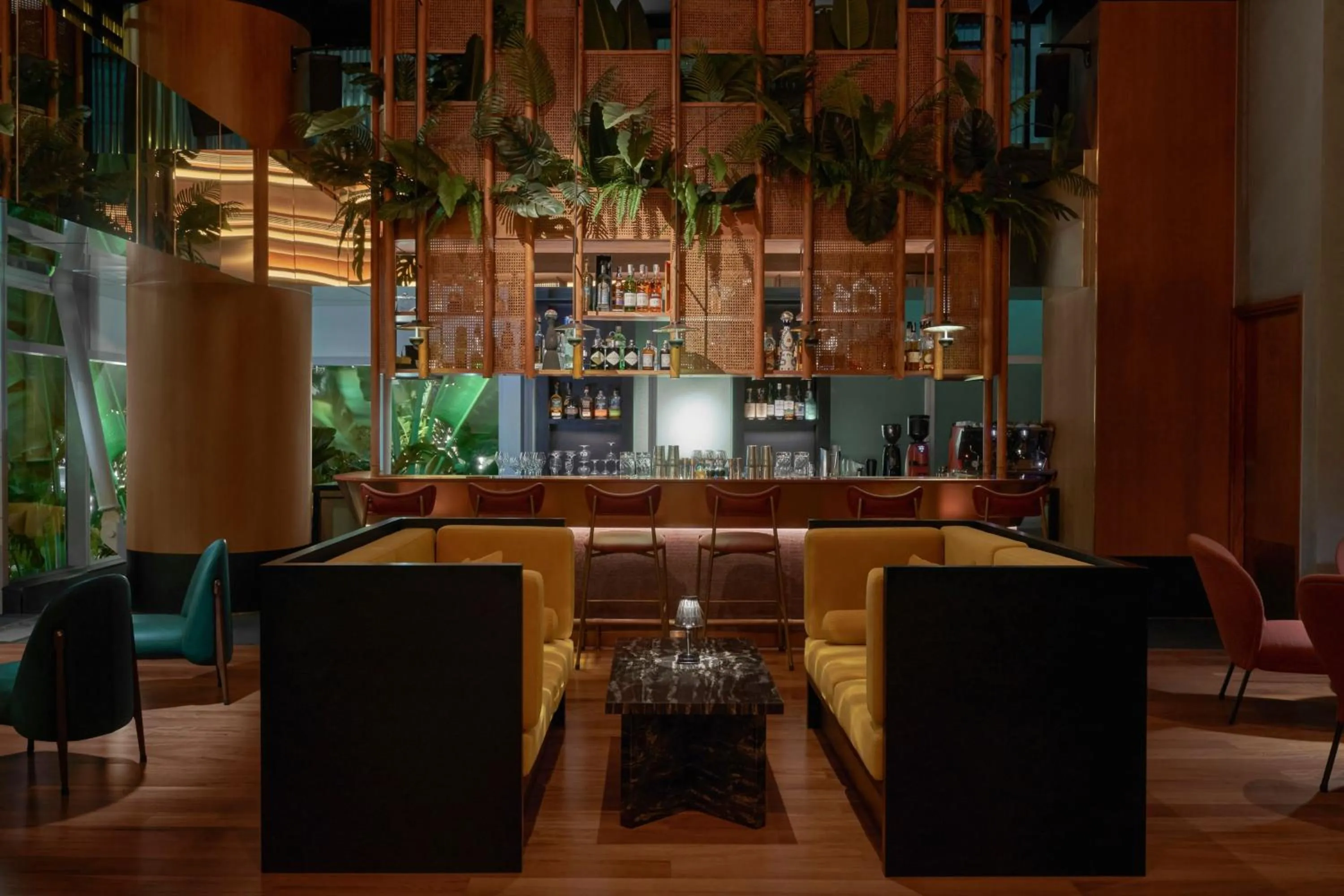 Lounge or bar in Le Meridien Saigon