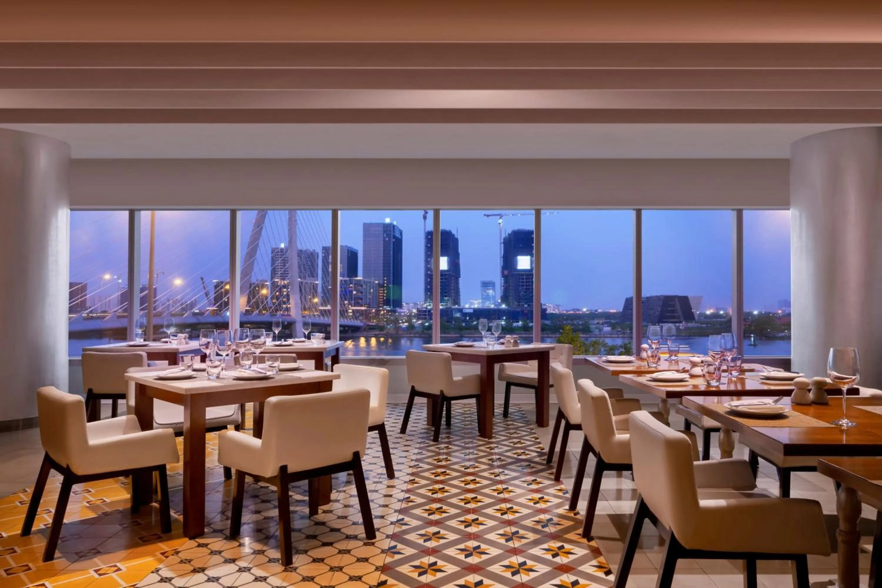 Restaurant/places to eat in Le Meridien Saigon